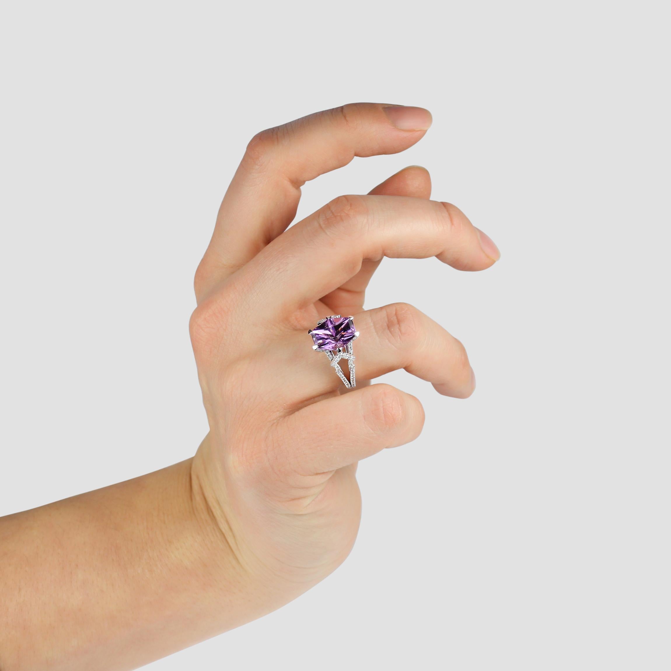 Modern Kata Asteria Ring Bespoke 2.78Carat Amethyst with Diamonds Cocktail Fashion Ring For Sale