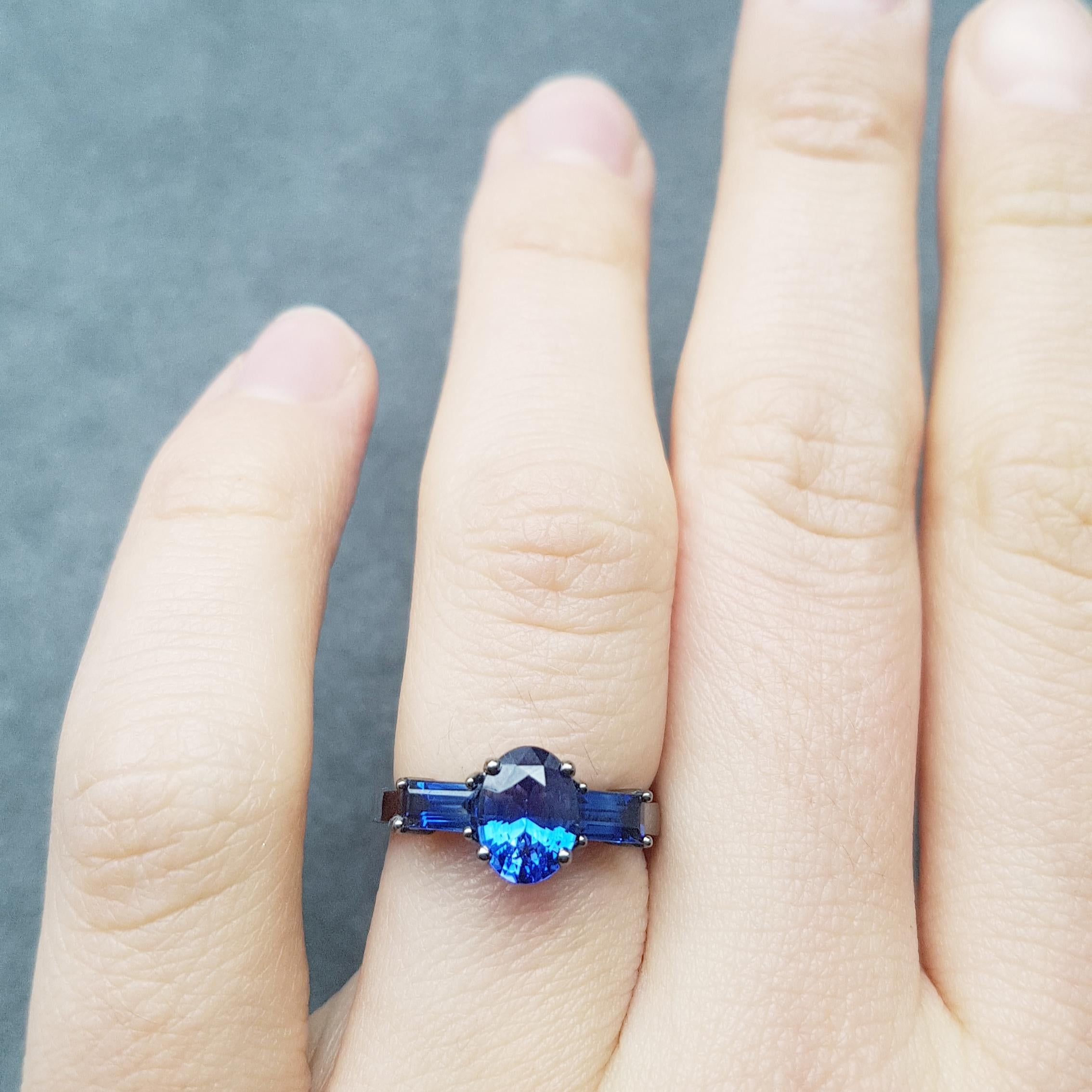 Women's or Men's Kata Unique Oval & Baguette Sapphire Three Stone Trilogy Ring with Black Rhodium For Sale