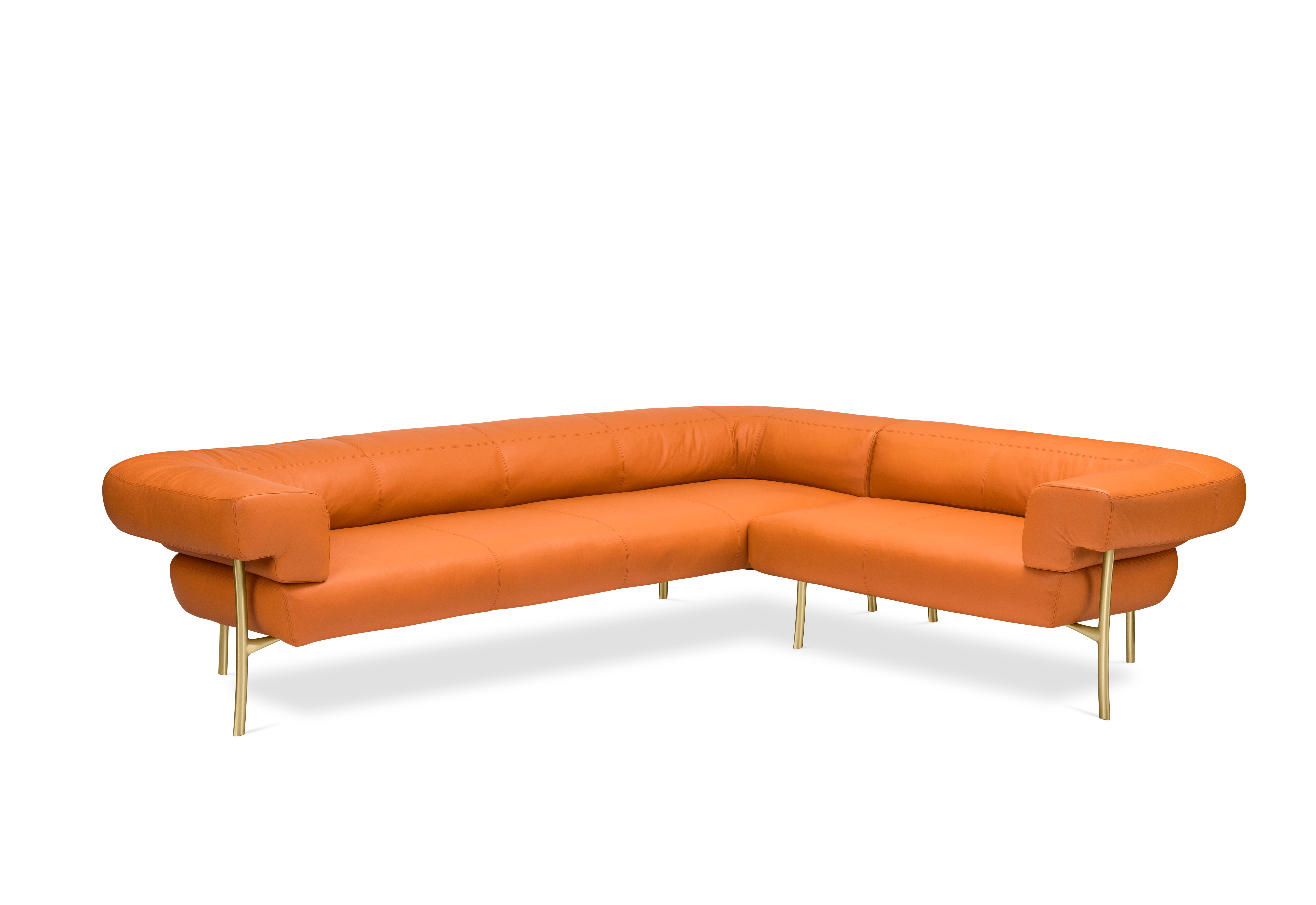 Katana 4 Seater Sofa in Arancio Natural Leather with Satin Brass Legs In Excellent Condition For Sale In Brooklyn, NY