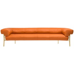 Katana Viersitzer-Sofa aus Arancio-Naturleder mit Beinen aus satiniertem Messing
