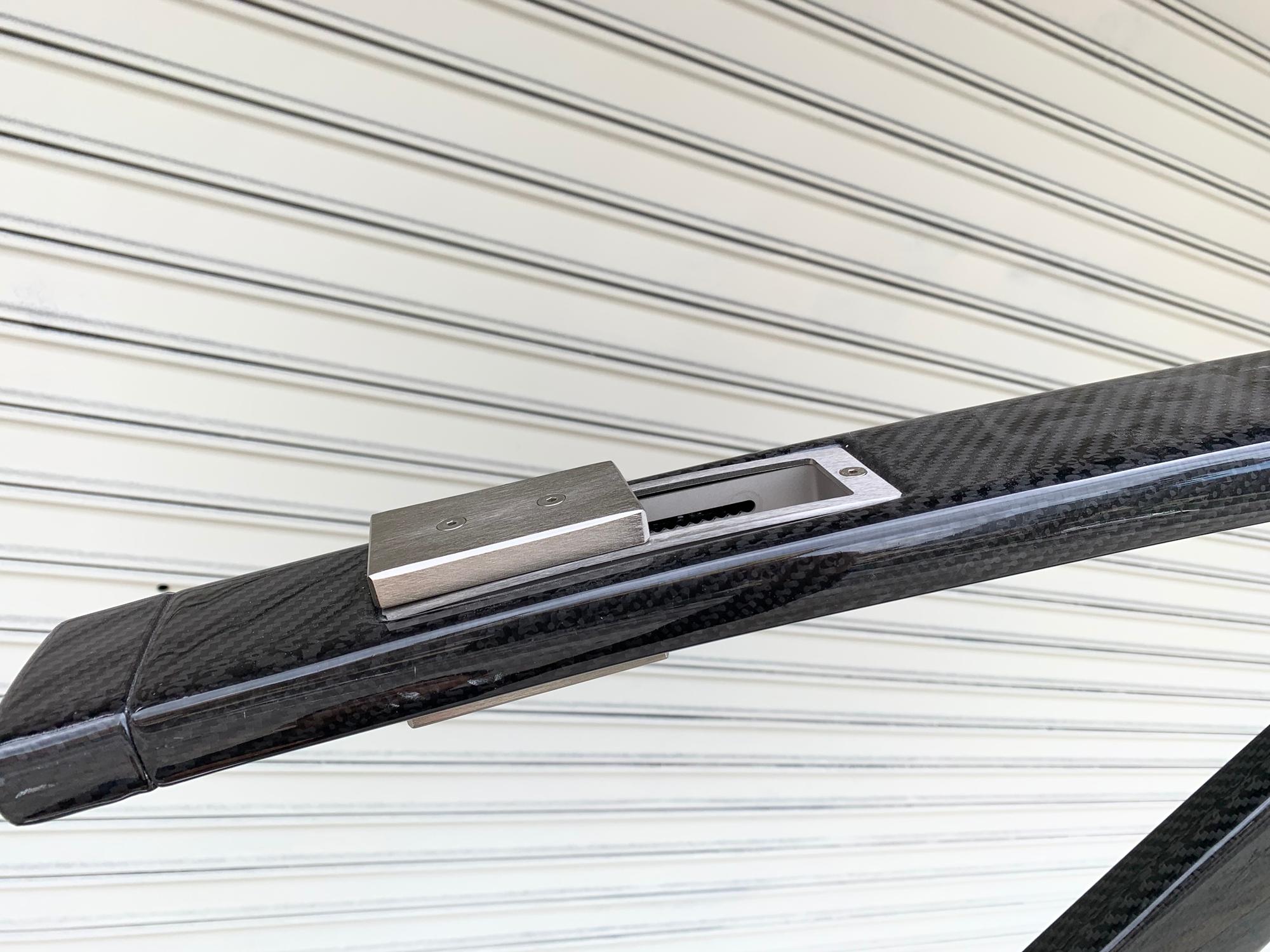 Katana Floor Lamp Made of Carbon Fiber #92 by Valerio Cometti & Paolo Balzanelli 1