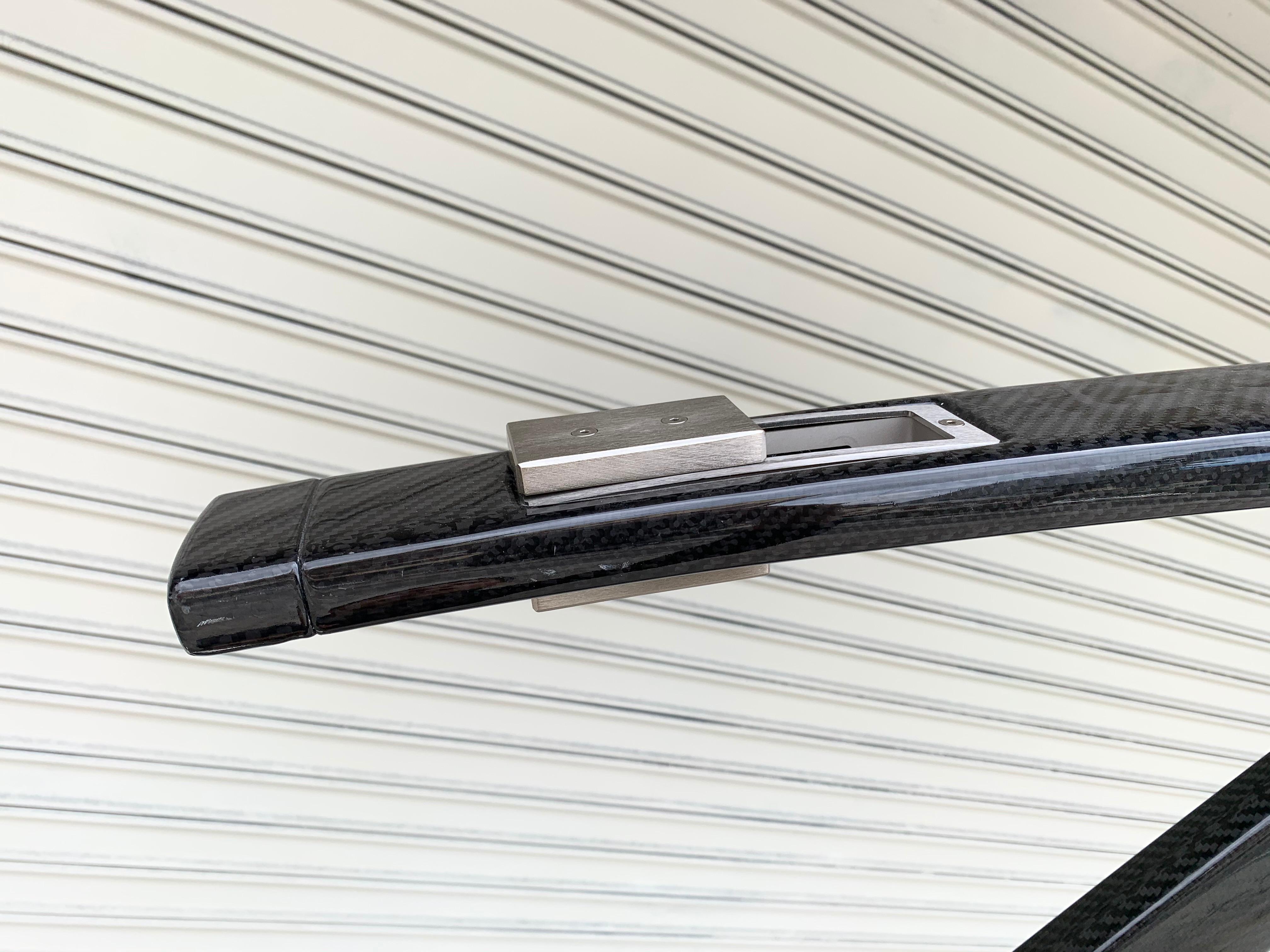 Katana Floor Lamp Made of Carbon Fiber #92 by Valerio Cometti & Paolo Balzanelli 2