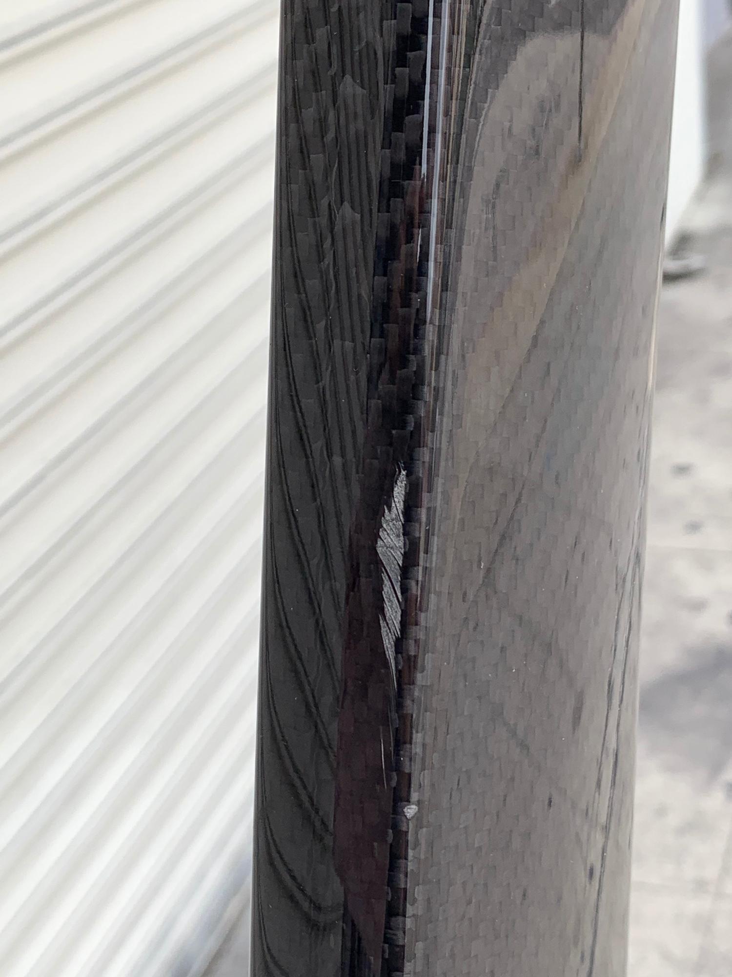Katana Floor Lamp Made of Carbon Fiber #92 by Valerio Cometti & Paolo Balzanelli 8