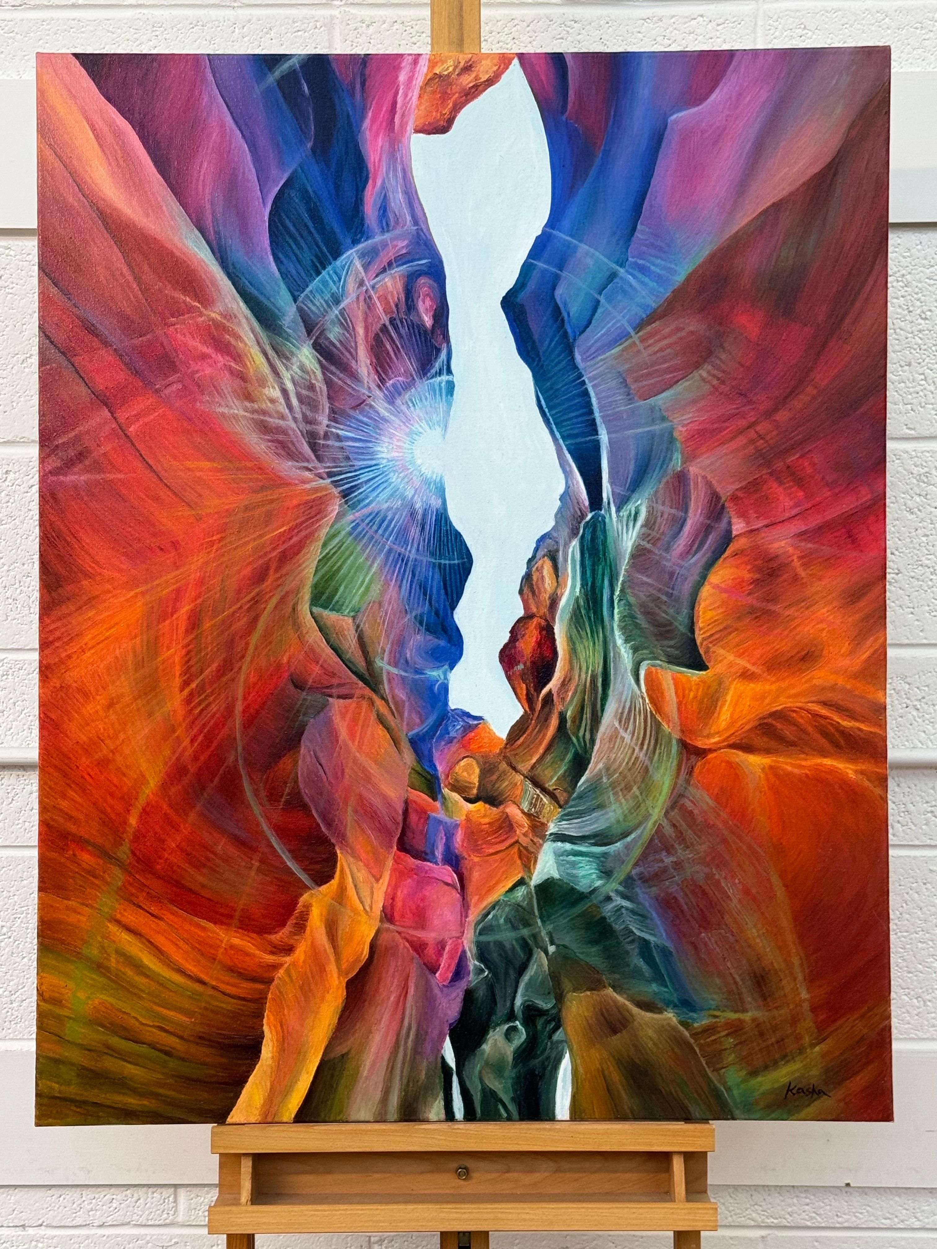 Quadro astratto rosso, blu e verde dell'interno dell'Antelope Canyon in Arizona - Painting Astratto di Katarzyna Szulc