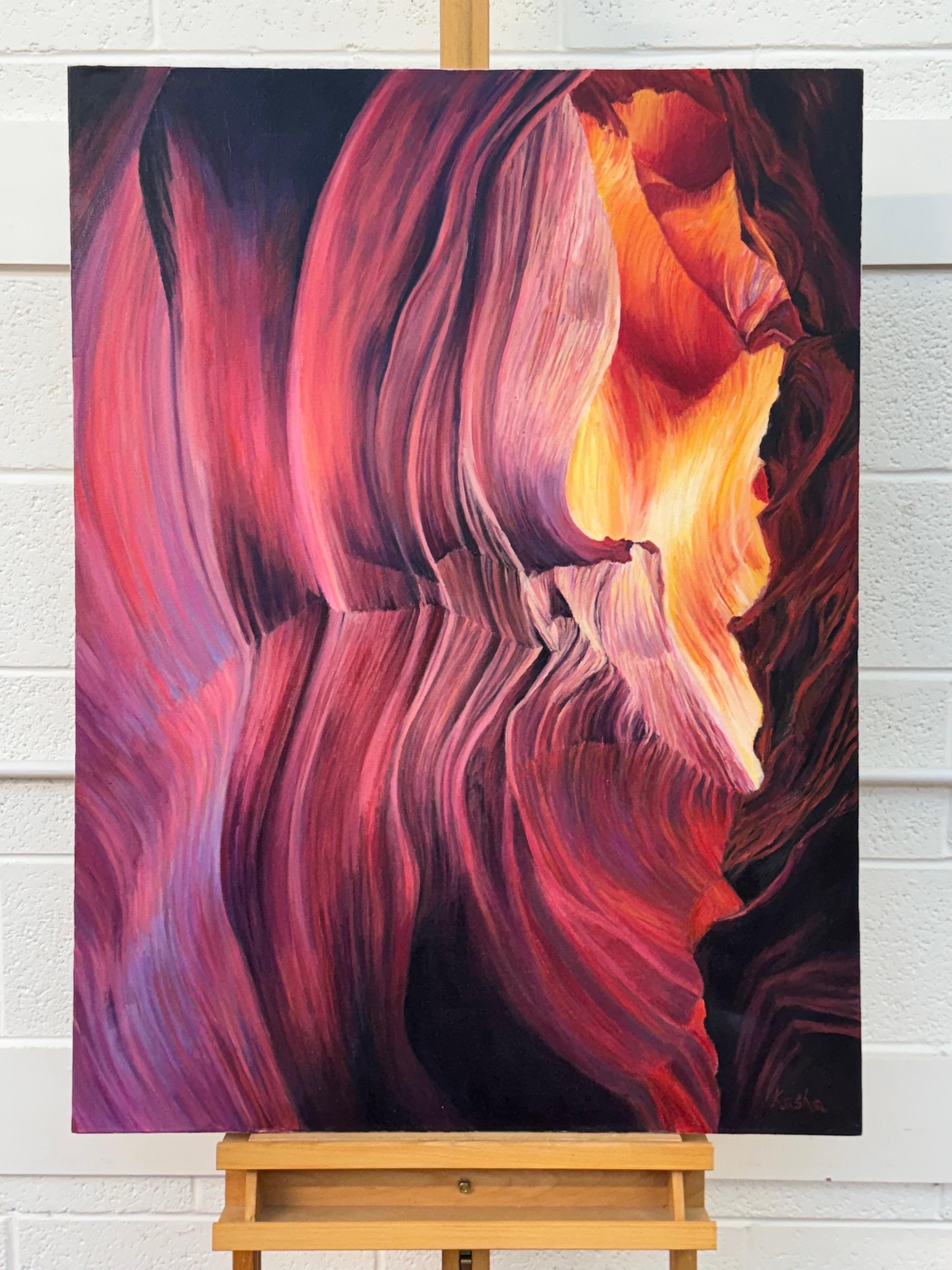 Pintura abstracta roja, morada y amarilla del interior del Cañón del Antílope en Arizona, EE.UU. - Landscape Painting Rosa de Katarzyna Szulc