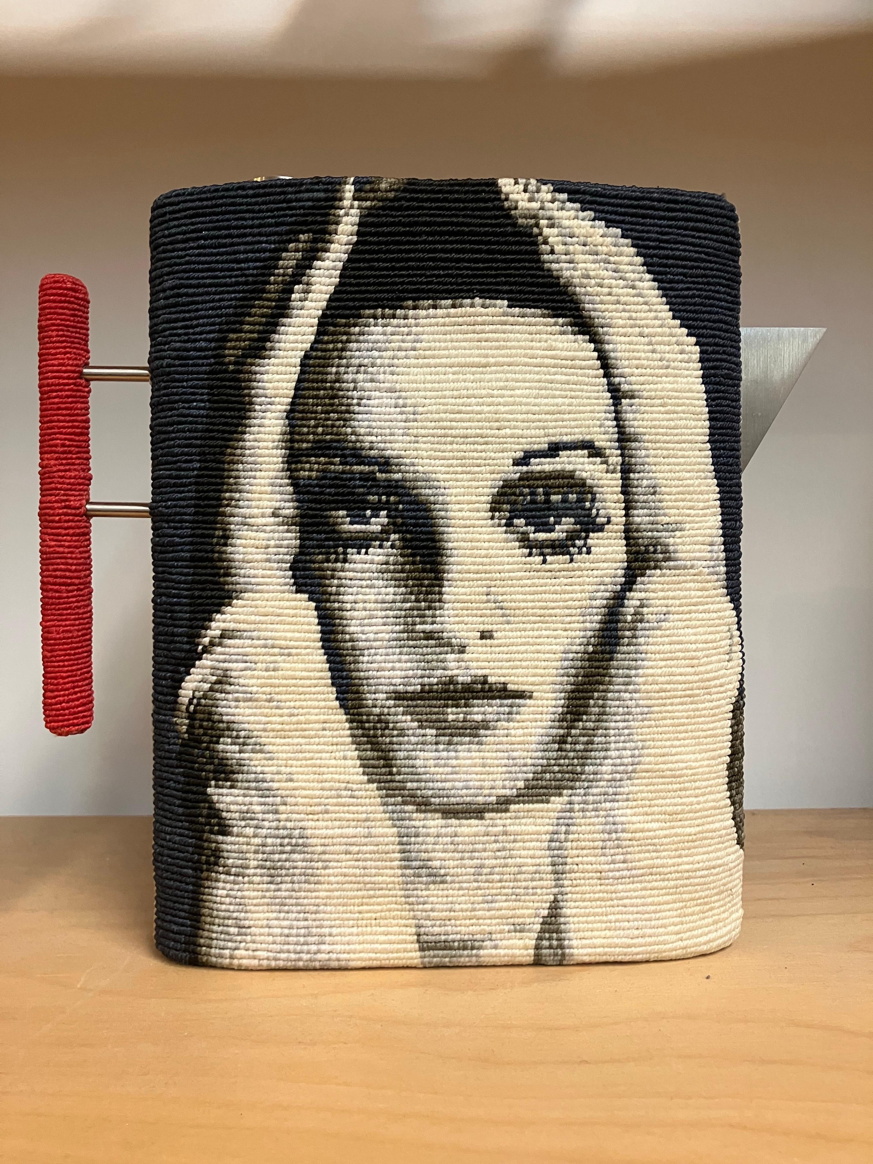 Liza/Judy, Kate Anderson, 2019, geknotetes gewachstes Leinen, Edelstahl, Warhol im Angebot 3