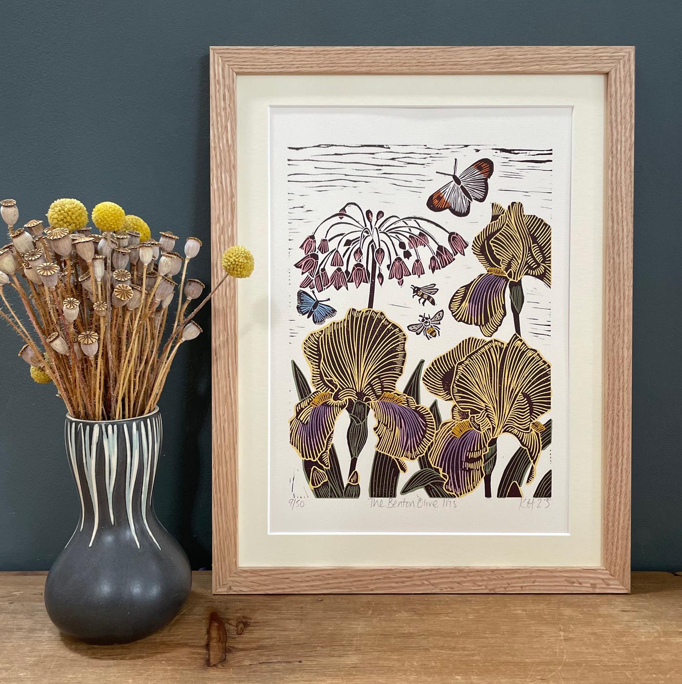 Benton Olive Iris, Impresión en edición limitada, Naturaleza, Floral en venta 1
