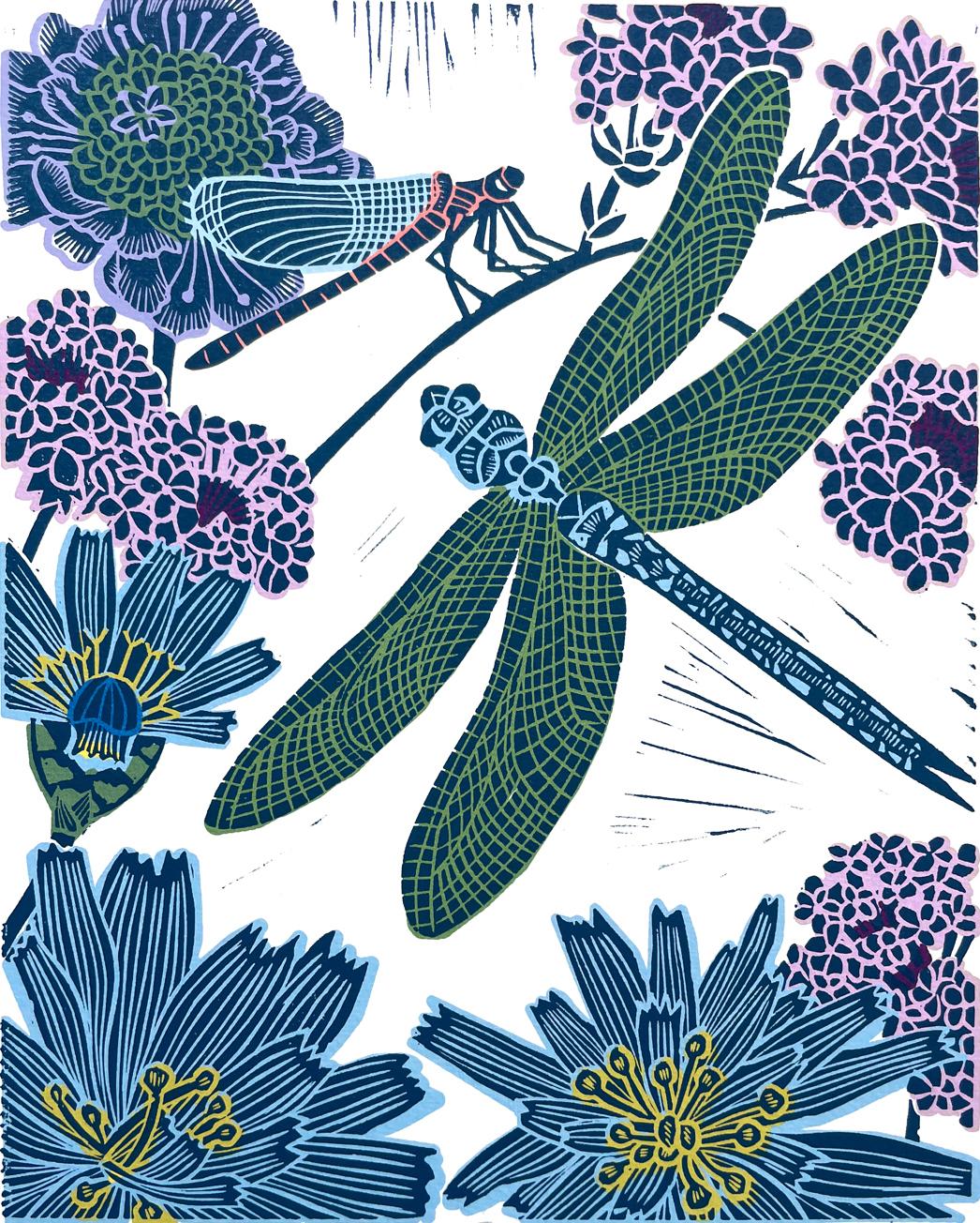 Kate Heiss Animal Print – Blauer Kaiser, Linolschnitt, Limitierte Auflage, Libelle, Natur, Floral, Lila
