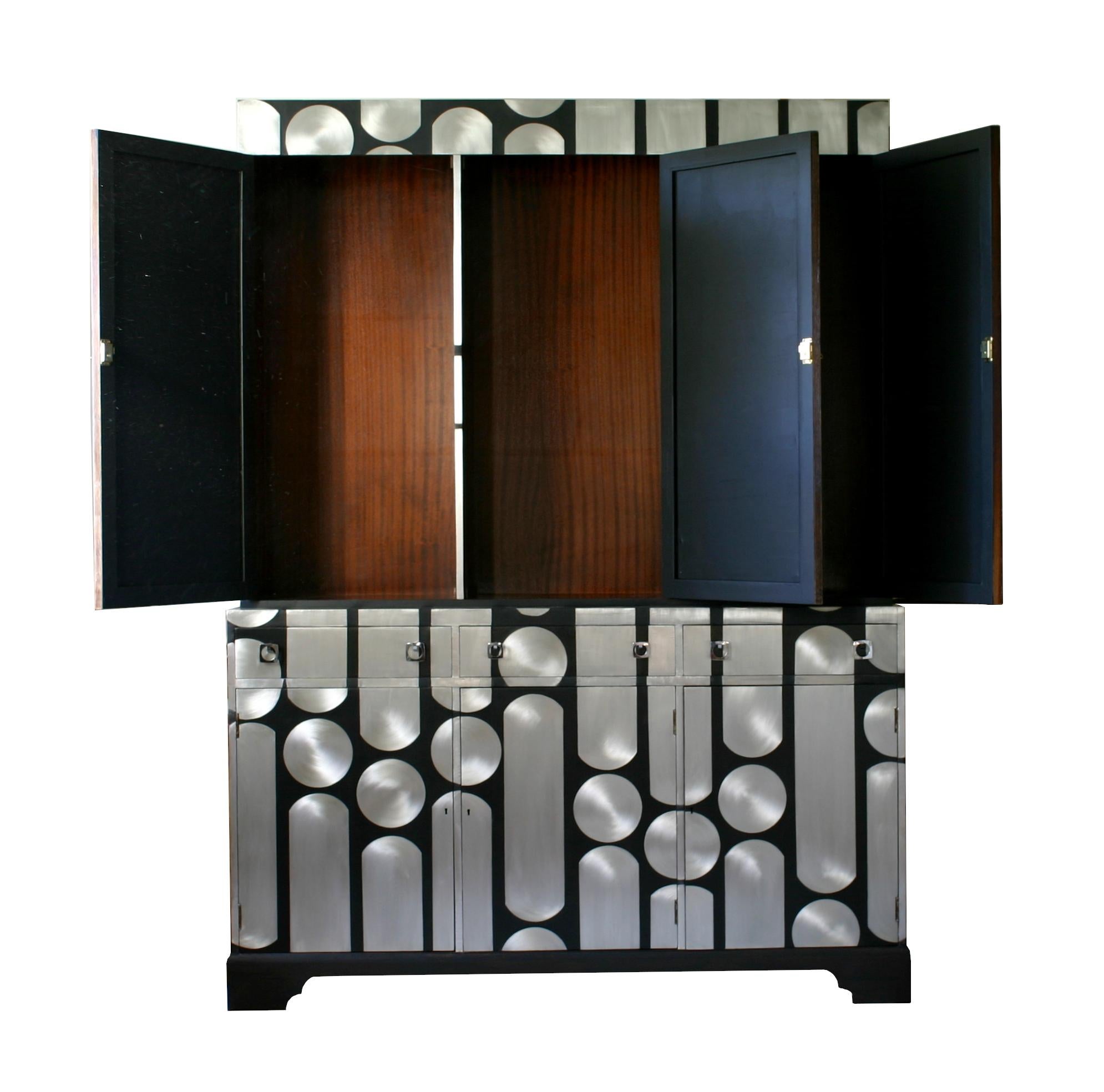 British Kate Noakes 'Button-up' large cocktail cabinet, dresser For Sale