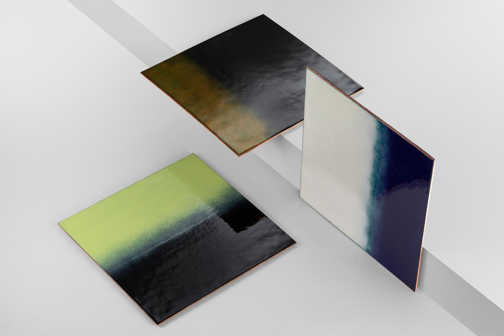 Colección de platos decorativos realizados con la técnica del esmalte en caliente sobre cobre. La colección fue concebida en el Museo de Arte Moderno de Nueva York y es un homenaje al expresionismo abstracto. La decoración está realizada con esmalte