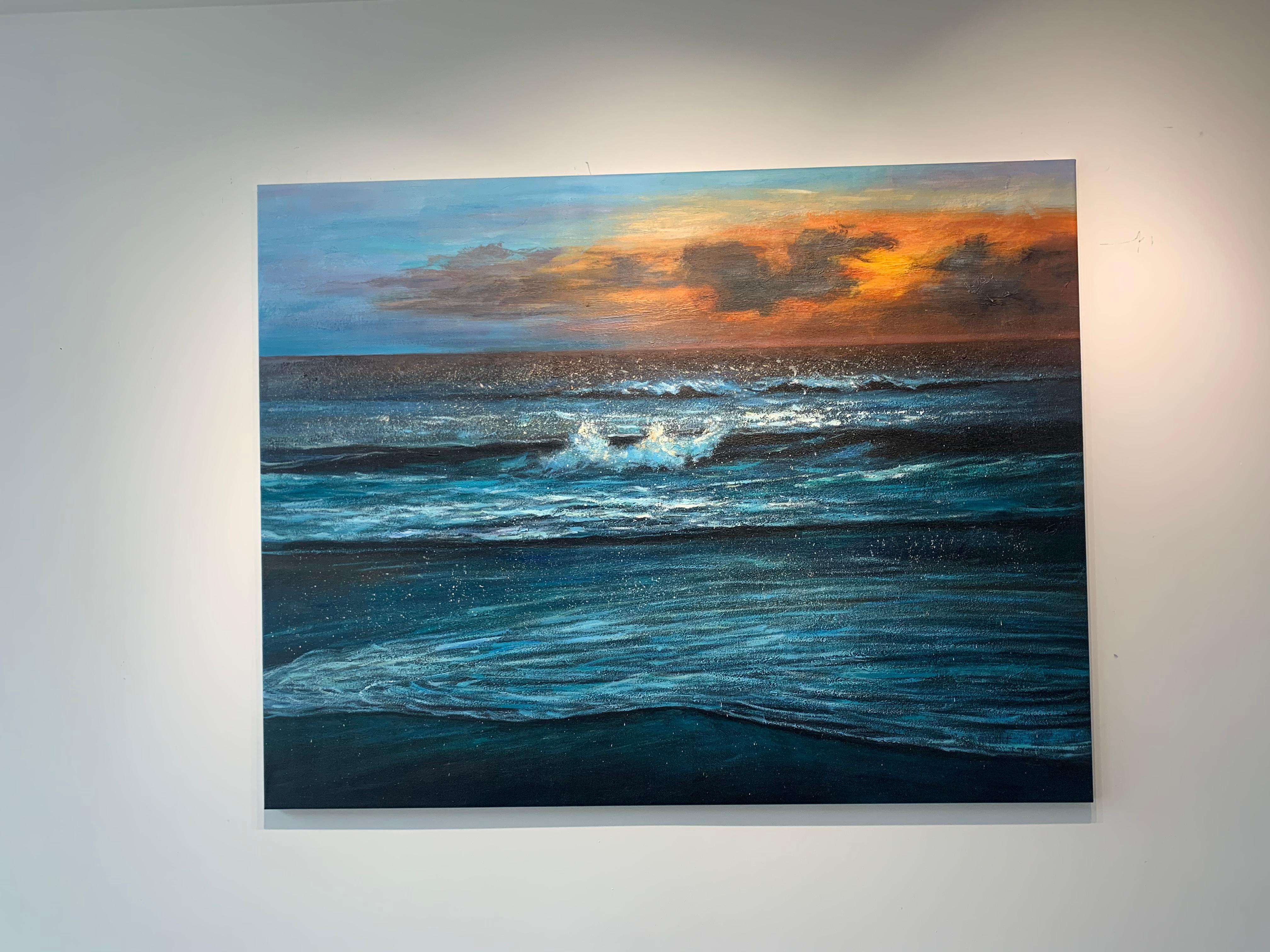 Sunset waves von Kate Seaborne - zeitgenössisches Ölgemälde Meereslandschaft Blauer Ozean im Angebot 2