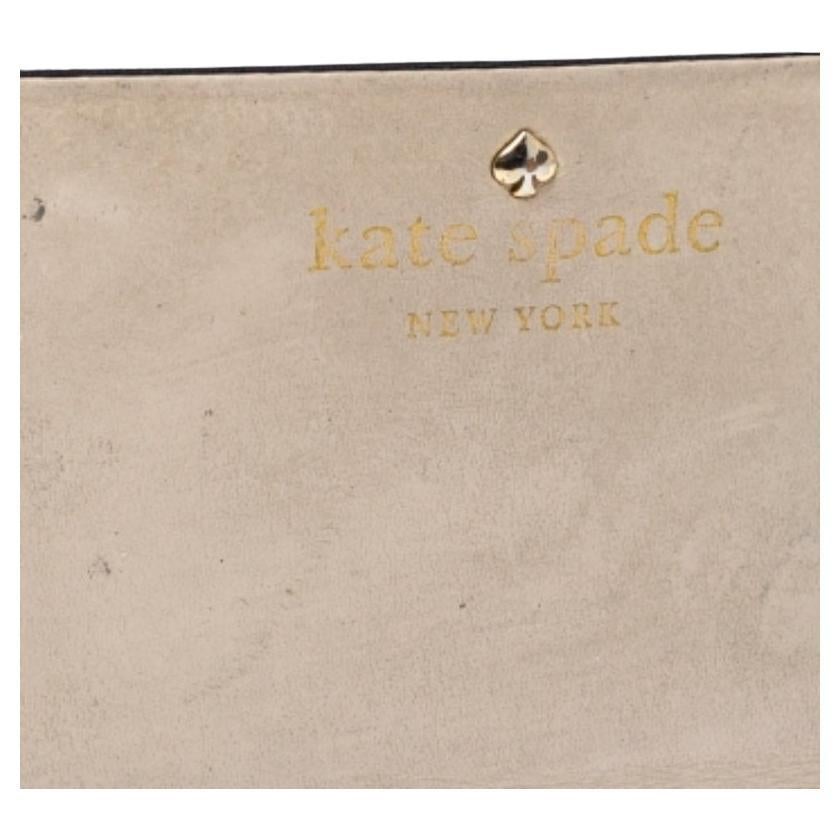 Portefeuille long en cuir beige/noir Kate Spade en vente 2