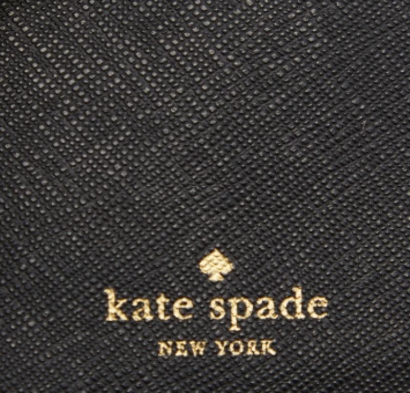 Kate Spade Portafoglio Bifold Flap in pelle nera in vendita 5