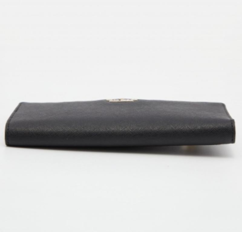 Donna Kate Spade Portafoglio Bifold Flap in pelle nera in vendita