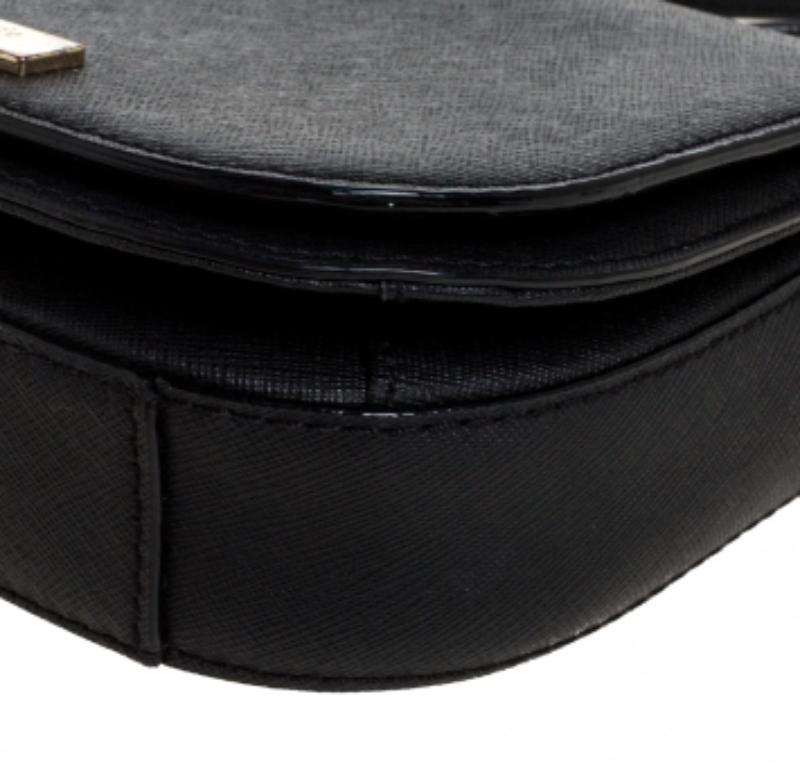 Bolso Crossbody Nadine de piel negra Kate Spade en Bueno estado para la venta en Dubai, Al Qouz 2
