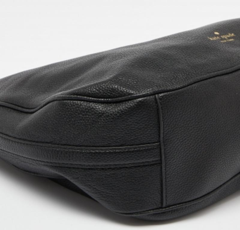 Bolso con cremallera de piel negra Kate Spade en venta 2