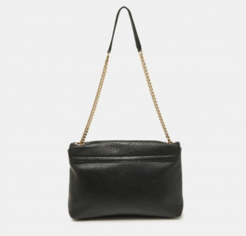 Bolso con solapa Kate Spade de piel de serpiente negra en relieve en venta 1
