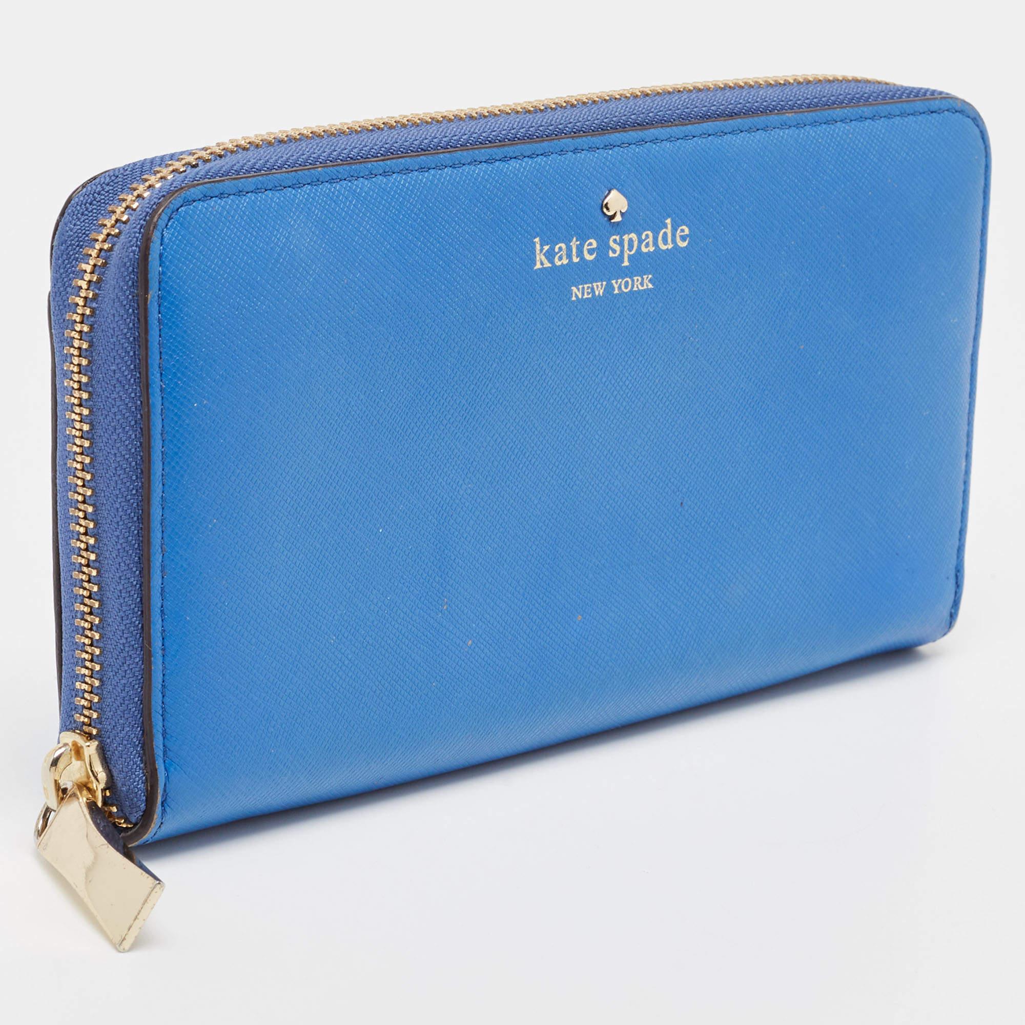Kate Spade Blau Leder Zip um Brieftasche im Zustand „Relativ gut“ im Angebot in Dubai, Al Qouz 2