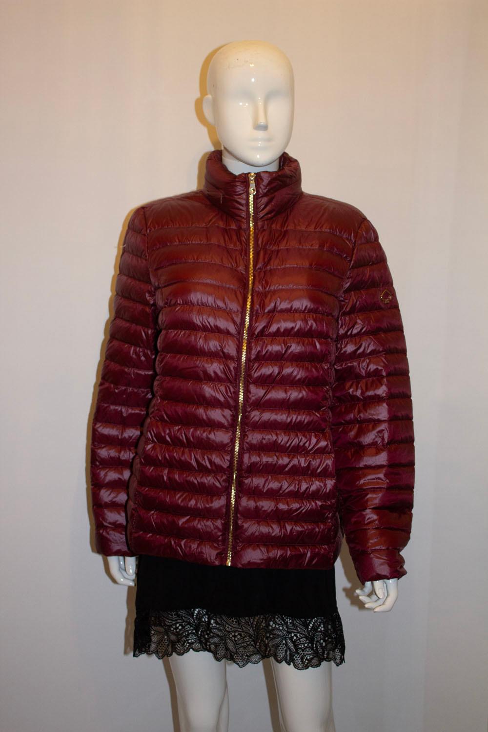 Kate Spade Burgundy Puffa Jacket with Hood in Collar For Sale 3