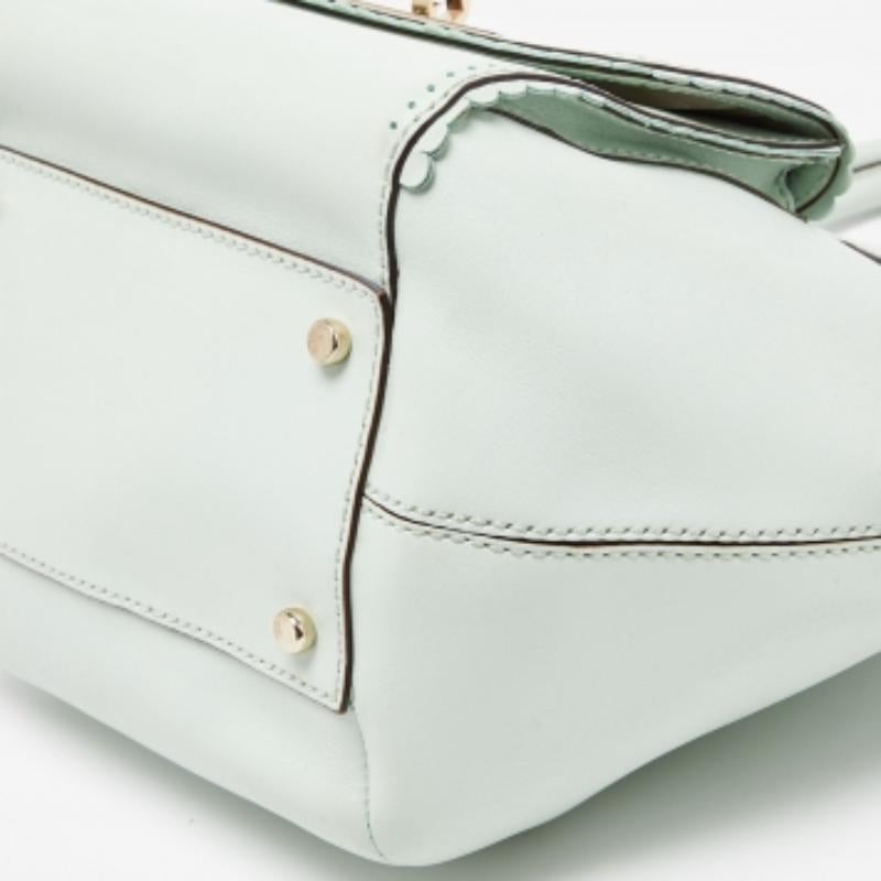 Gris Kate Spade sacoche en cuir festonné vert menthe en vente