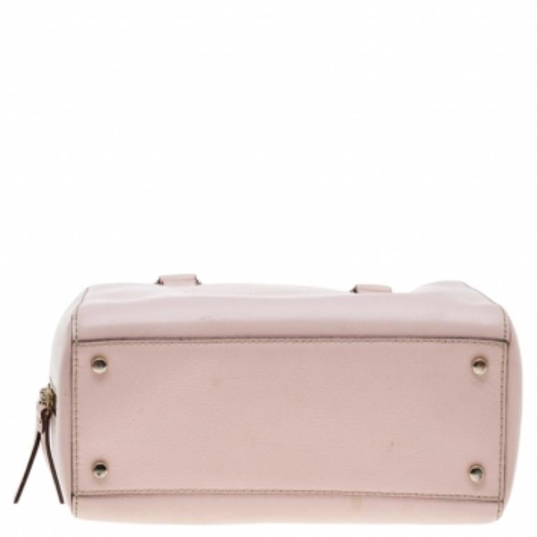 Cartera Kate Spade Wellesley Alessa de piel rosa en Bastante bueno estado para la venta en Dubai, Al Qouz 2