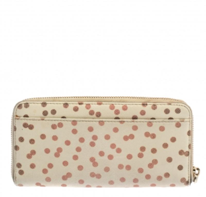 Beige Portefeuille zippé Kate Spade White/Red Polka Dots en vente
