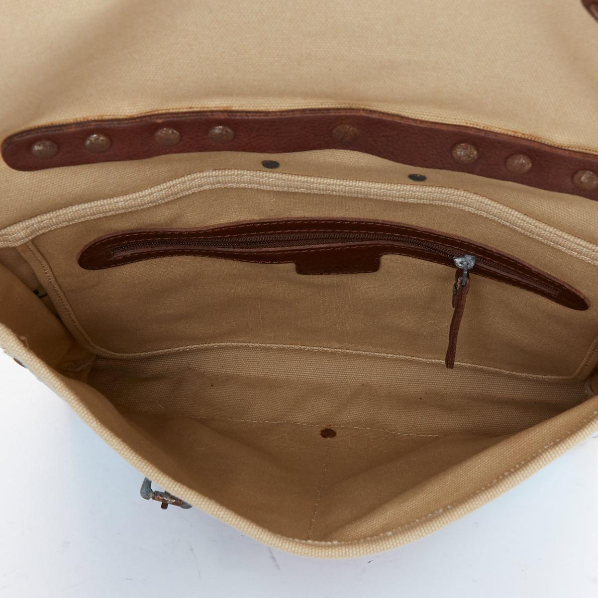 KATE SPADE WWII Sac fourre-tout en cuir peint à la main et imprimé de roses bleues et rouges en vente 4