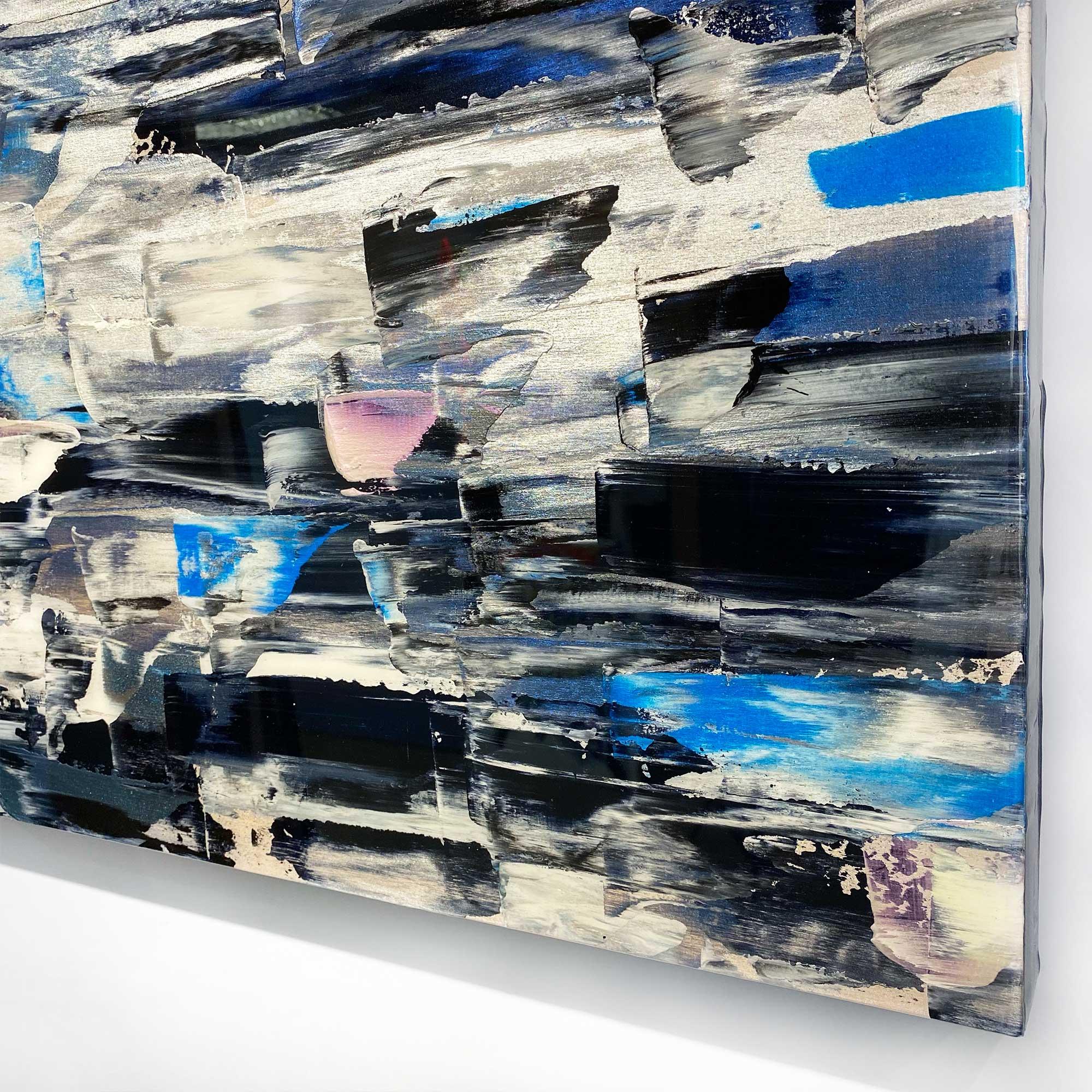 Heritage, peinture abstraite évocatrice bleue, blanche, rose, action avec résine en vente 1