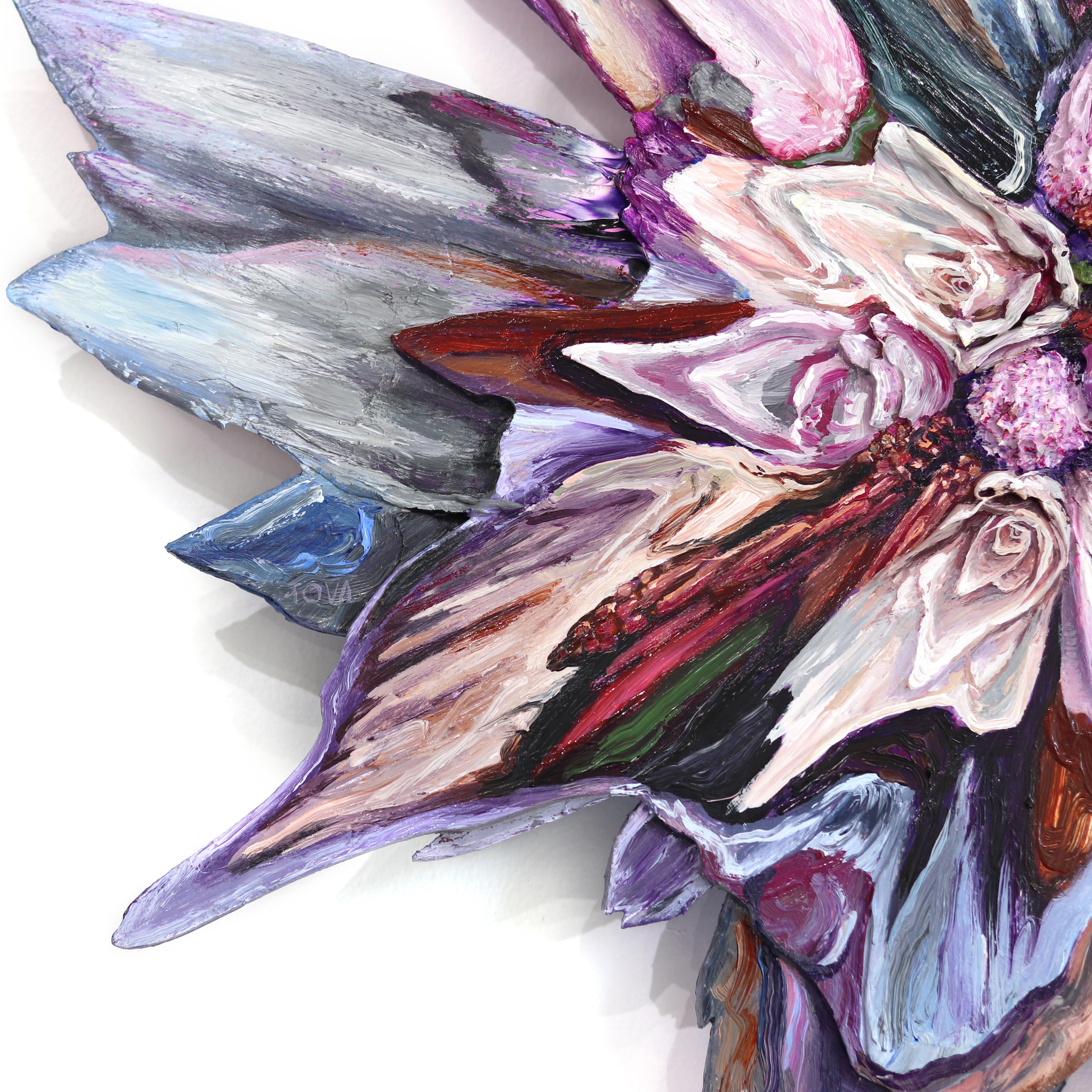Lilac Hydrangea Glitch - Abstract Vibrant Mixed Media Surreal Sculptural Artwork en venta 4