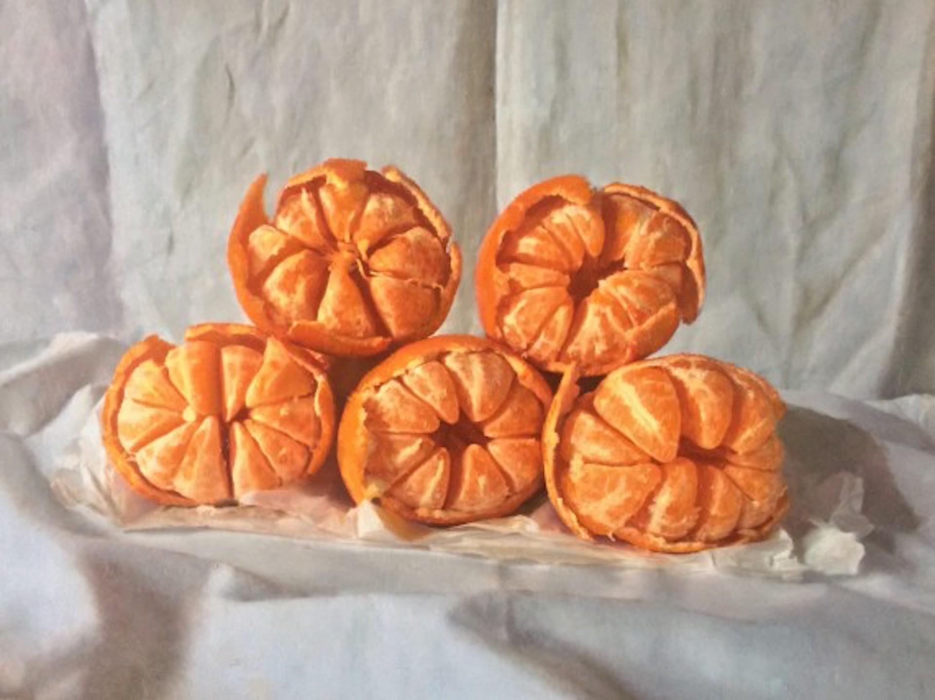 Five Satsumas [2020]
Original
Still Life
Oil Paint on Board
Complete Size of Unframed Work: H:15 cm x W:20 cm x D:2.5cm
Frame Size: H:21 cm x W:26 cm x D:5.5cm
Sold Framed
Please note that insitu images are purely an indication of how a piece may