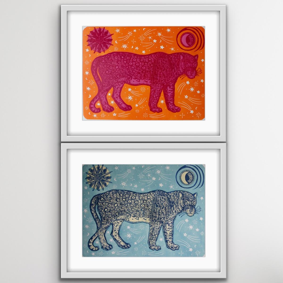Kate Willows Animal Print – Mondpanther (blau und rosa) Diptychon