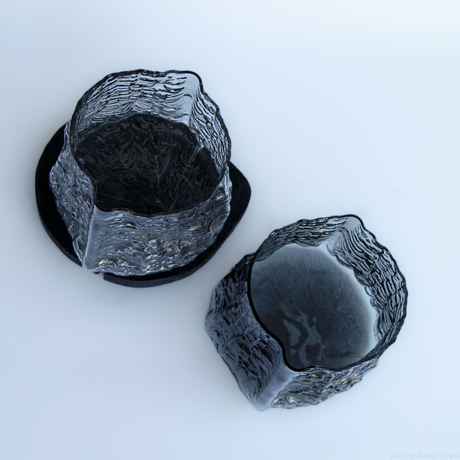 Shaped by fire — sculptural glass vase, smoky light gray - Gray Still-Life Sculpture by Katerina Krotenko