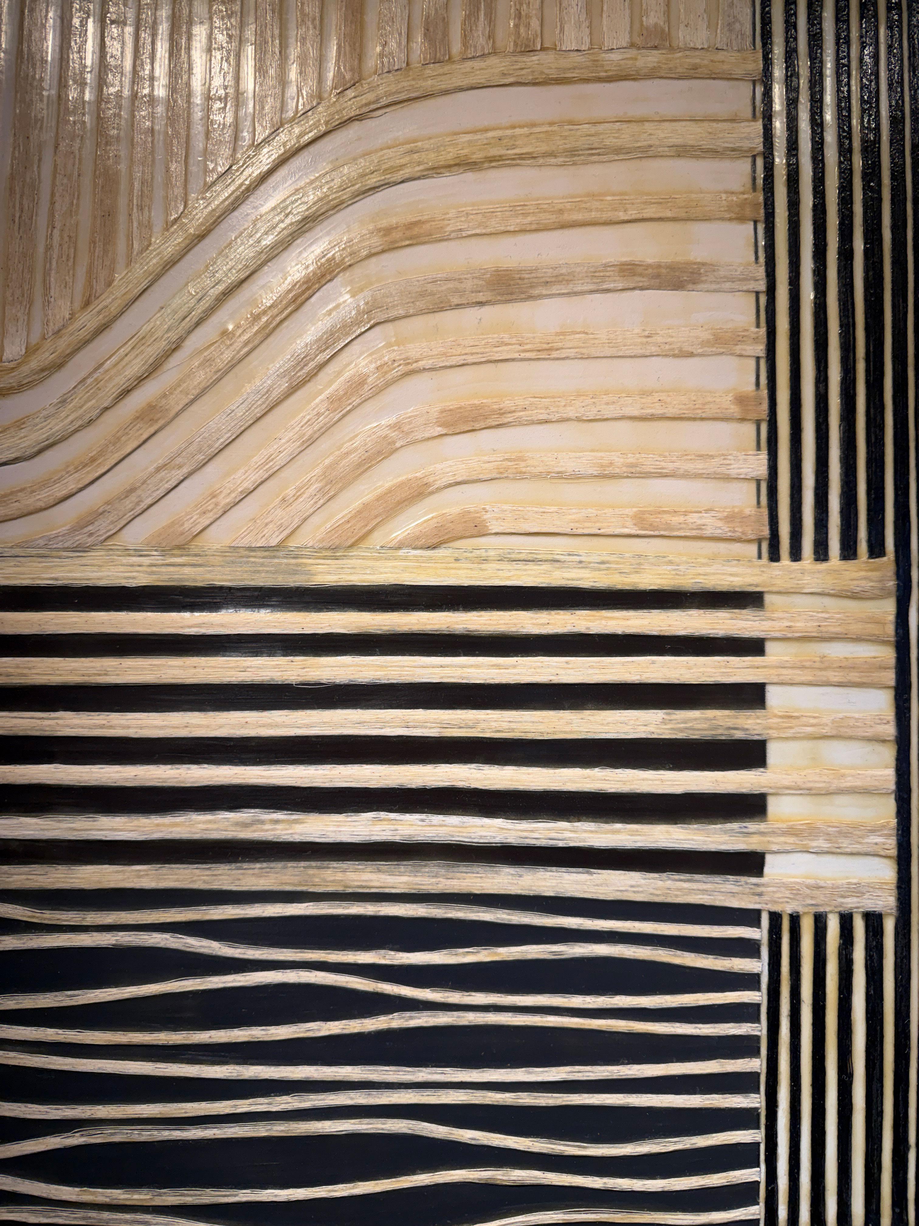 Die Erfahrungen in der Natur und im täglichen Leben fließen in meine Arbeit ein. Die Materialien, die ich verwende, stammen aus der Natur: Bienenwachs und Baumwollgarn. Die Fäden sind aufgedreht und mit Dingen gefärbt, die ich konsumiere, wie