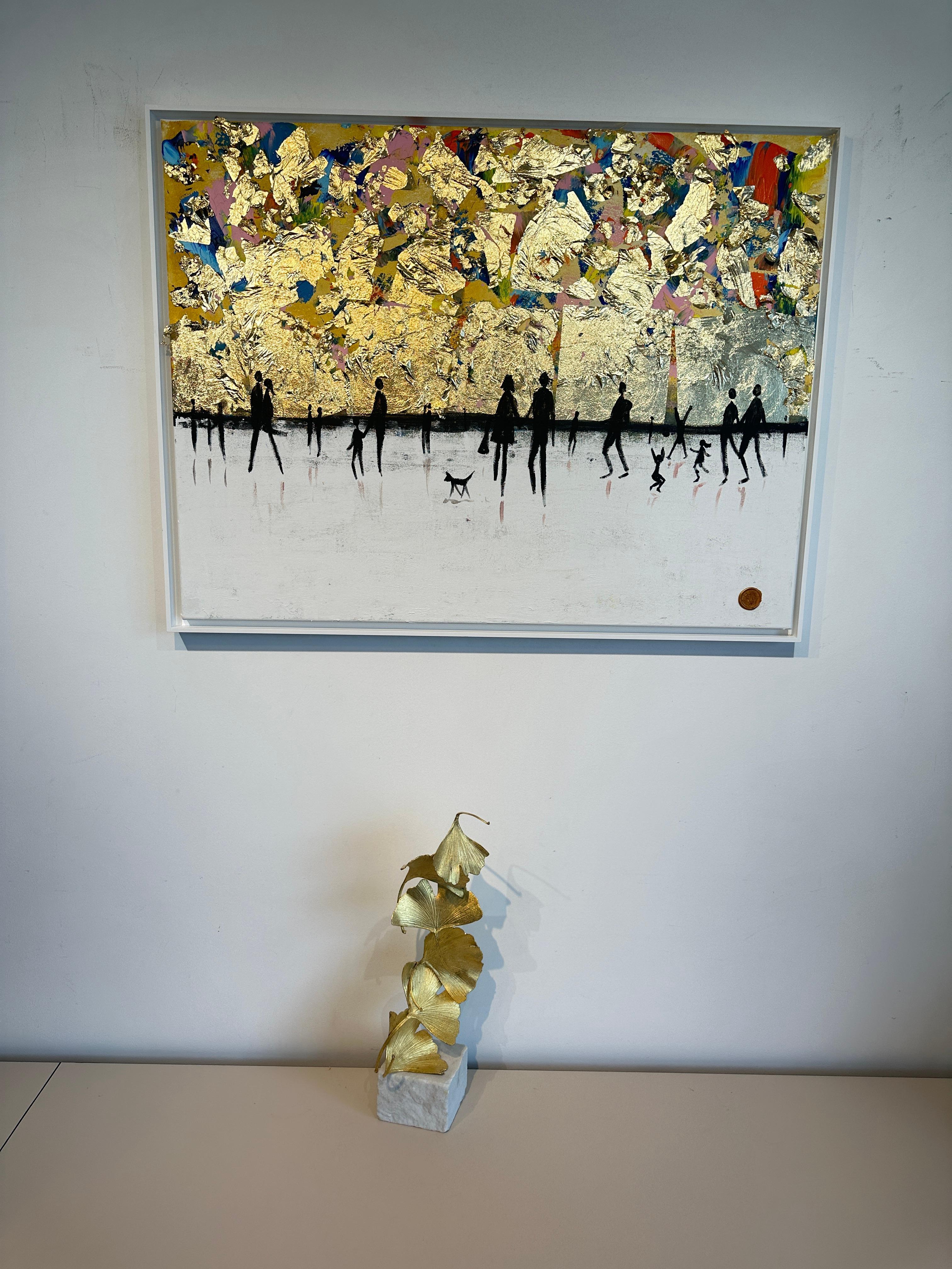 Walking on Sunshine - Cuadro abstracto contemporáneo en pan de oro en venta 4