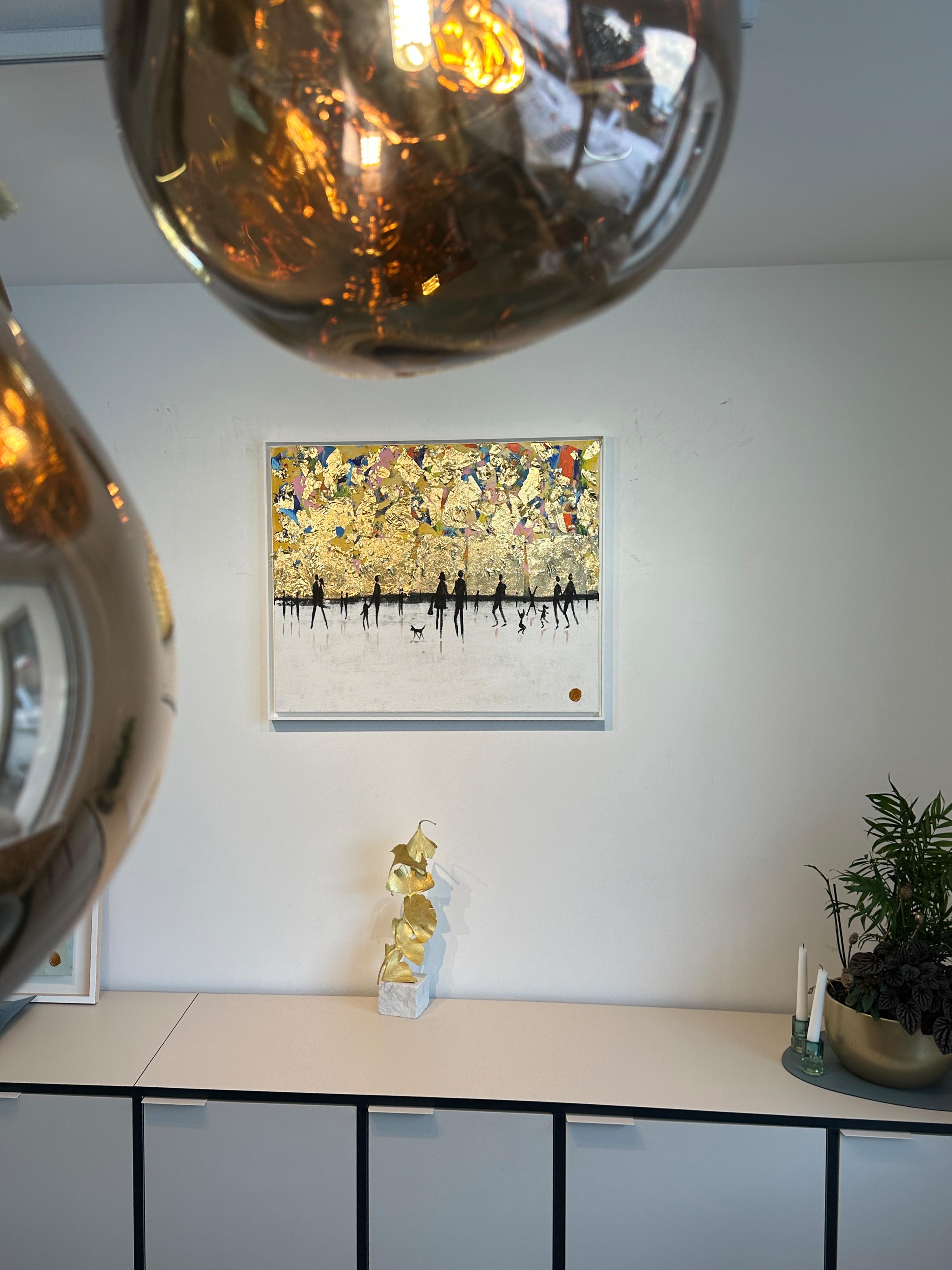 Walking on Sunshine - Cuadro abstracto contemporáneo en pan de oro en venta 6