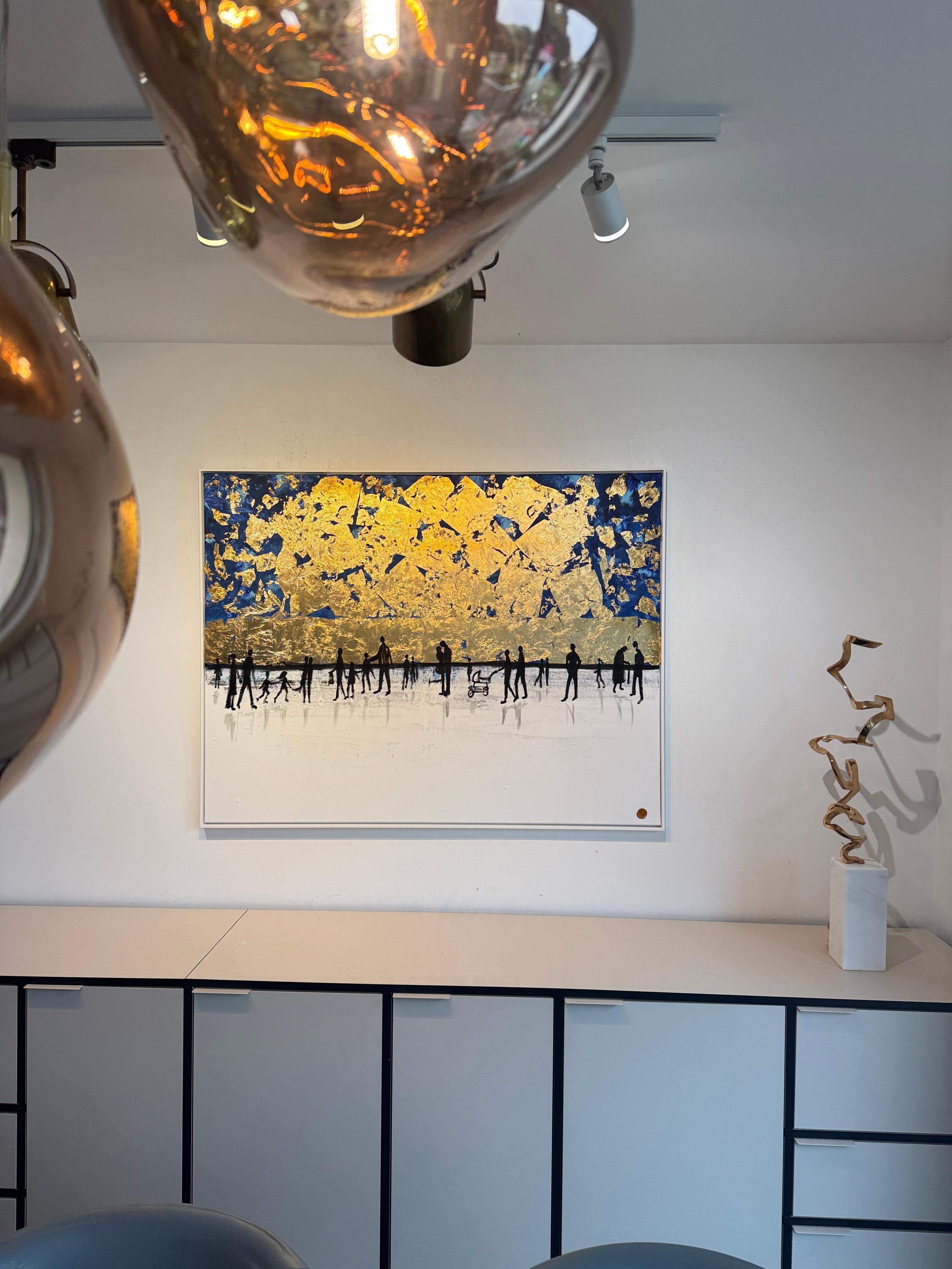 Eres mi familia - Cuadro abstracto contemporáneo en pan de oro en venta 3