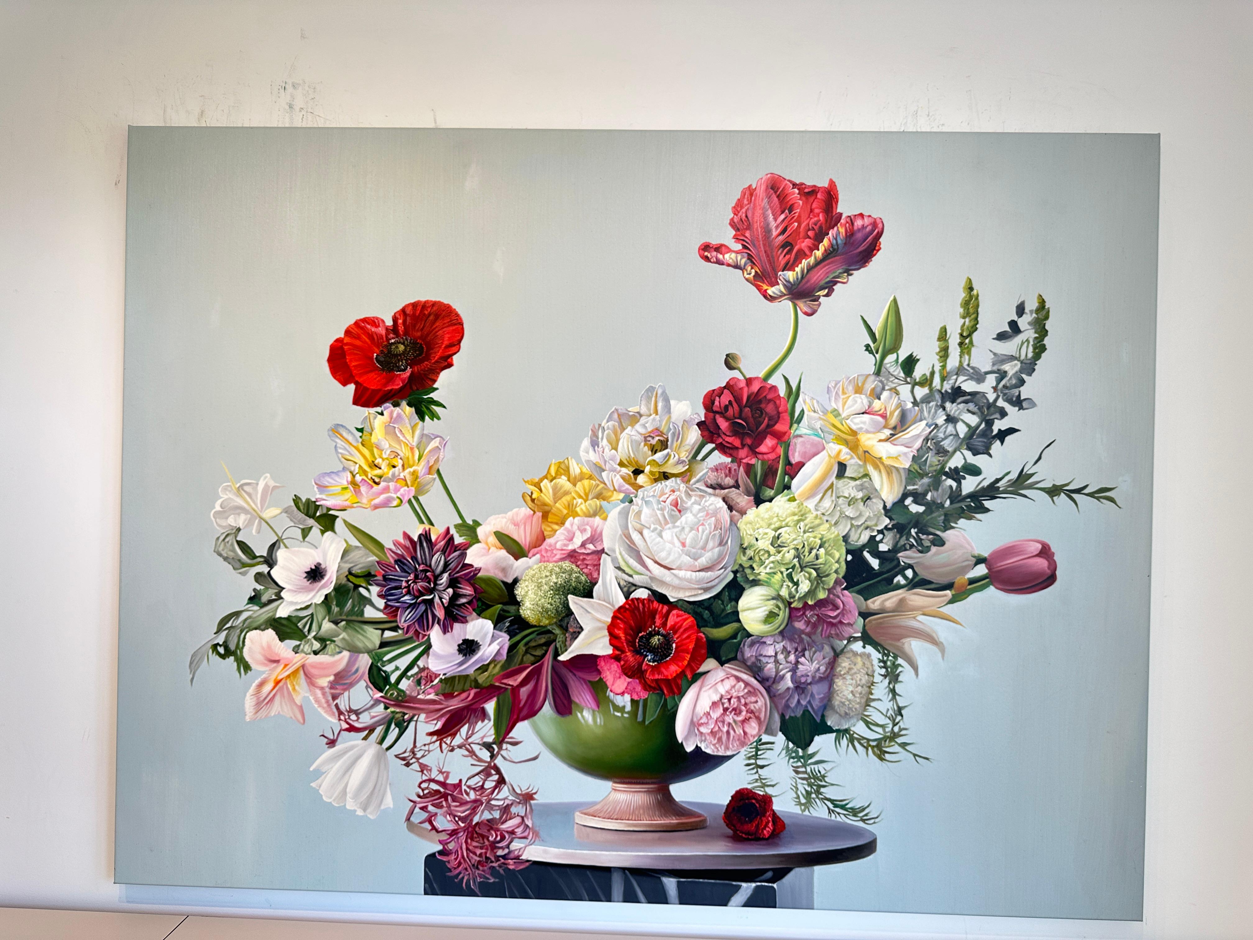 Nuestro amor para ser uno por K Husslein Bodegón botánico hiperrealista - Painting de Katharina Husslein