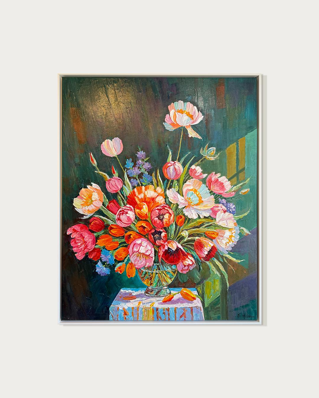 En los cuadros de temática floral de Katharina Husslein, son inconfundibles su profunda conexión con la naturaleza y la profunda inspiración que extrae de las flores. A través de su enfoque textural y abstracto, capta hábilmente la vibrante esencia