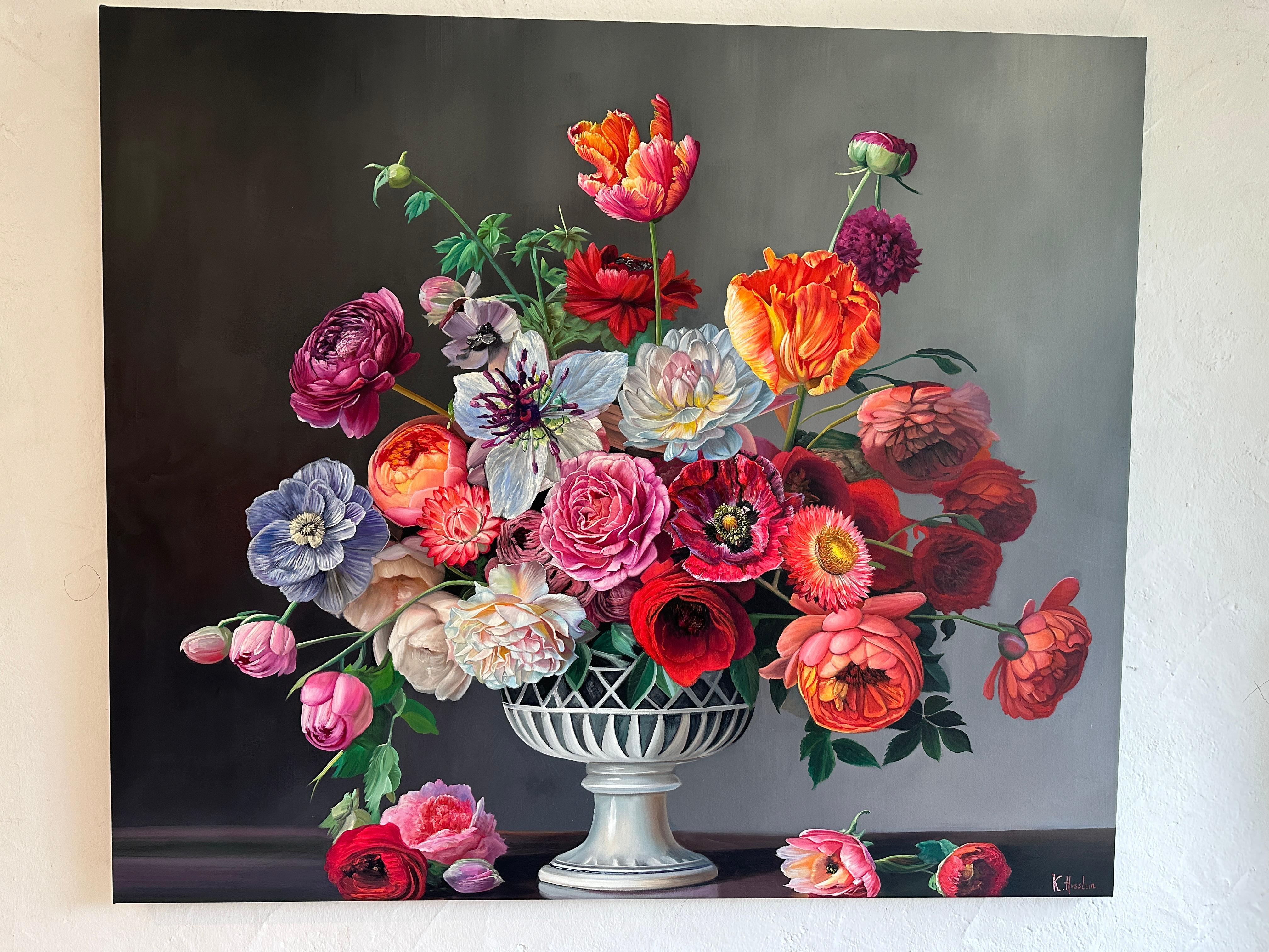 La forma en que la noche se conoce a sí misma - K Husslein Naturaleza muerta botánica hiperrealista - Landscape Painting Negro de Katharina Husslein