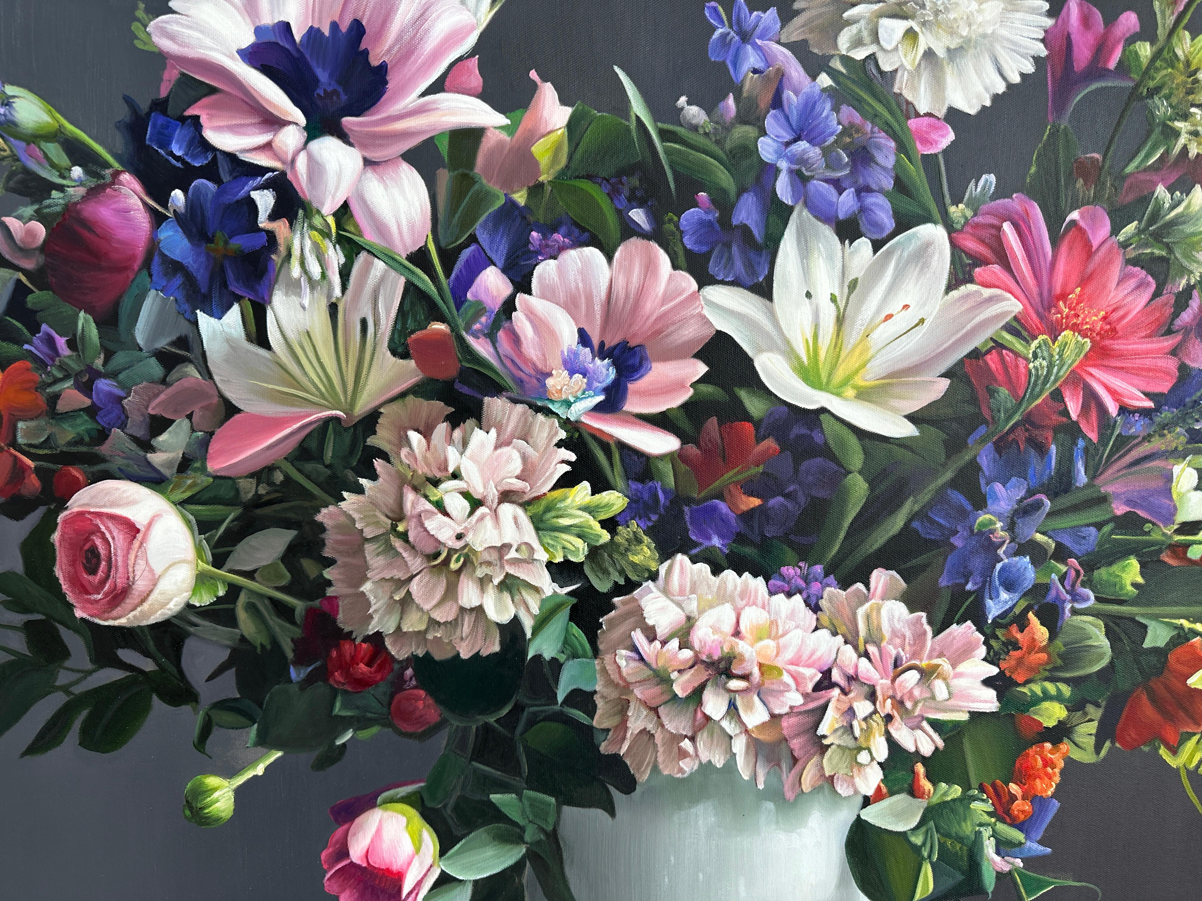 This is a beautiful oil painting of an array of flowers in a vase in front of a dark background.
Reminding us of old master paintings, this is a brand new painting full elegance and timeless elegance.
The botanical paintings by Katharina Husslein