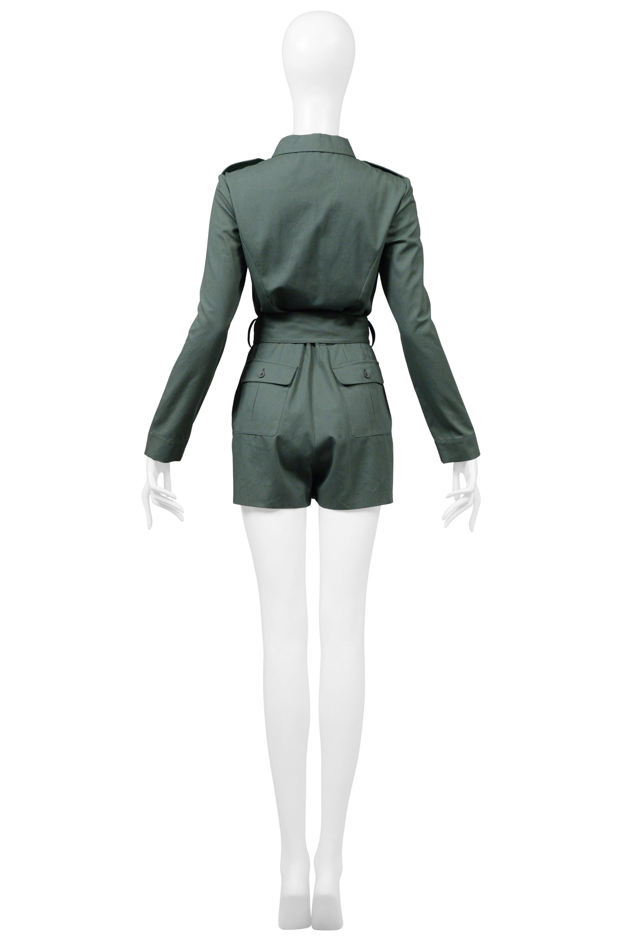 Katharine Hamnett - Romper con mini pantaloncini color verde militare In condizioni ottime in vendita a Los Angeles, CA