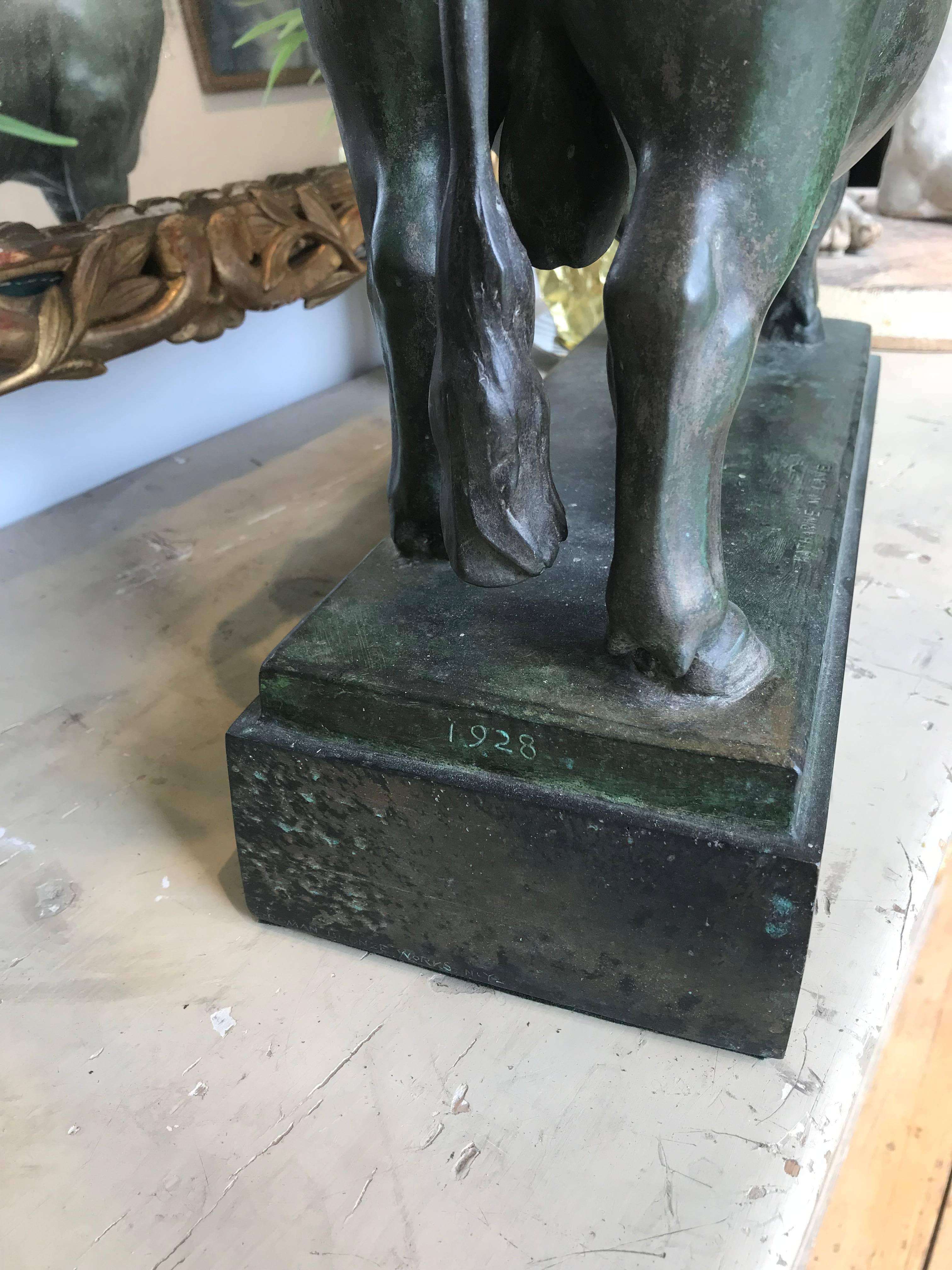 Américain Katharine Lane Weems:: Sculpture originale de taureau en bronze:: 1928