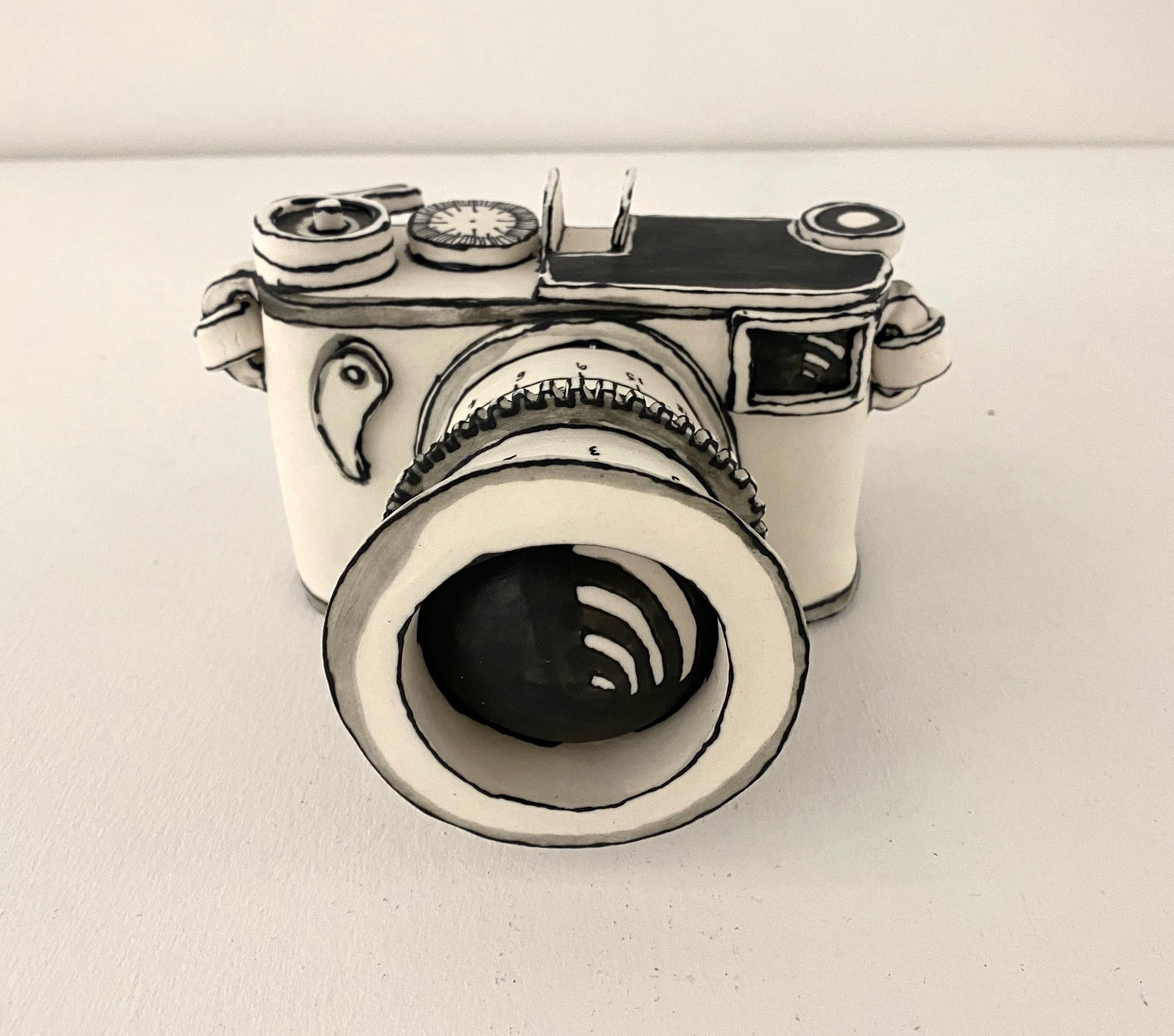 The Original Camera, handmade porcelain sculpture in black and white - Contemporary Sculpture by Katharine Morling