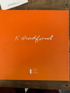 L'œuvre « Group Swim » de Katherine Bradford sur plaque de porcelaine fine à la cendre d'os, édition limitée