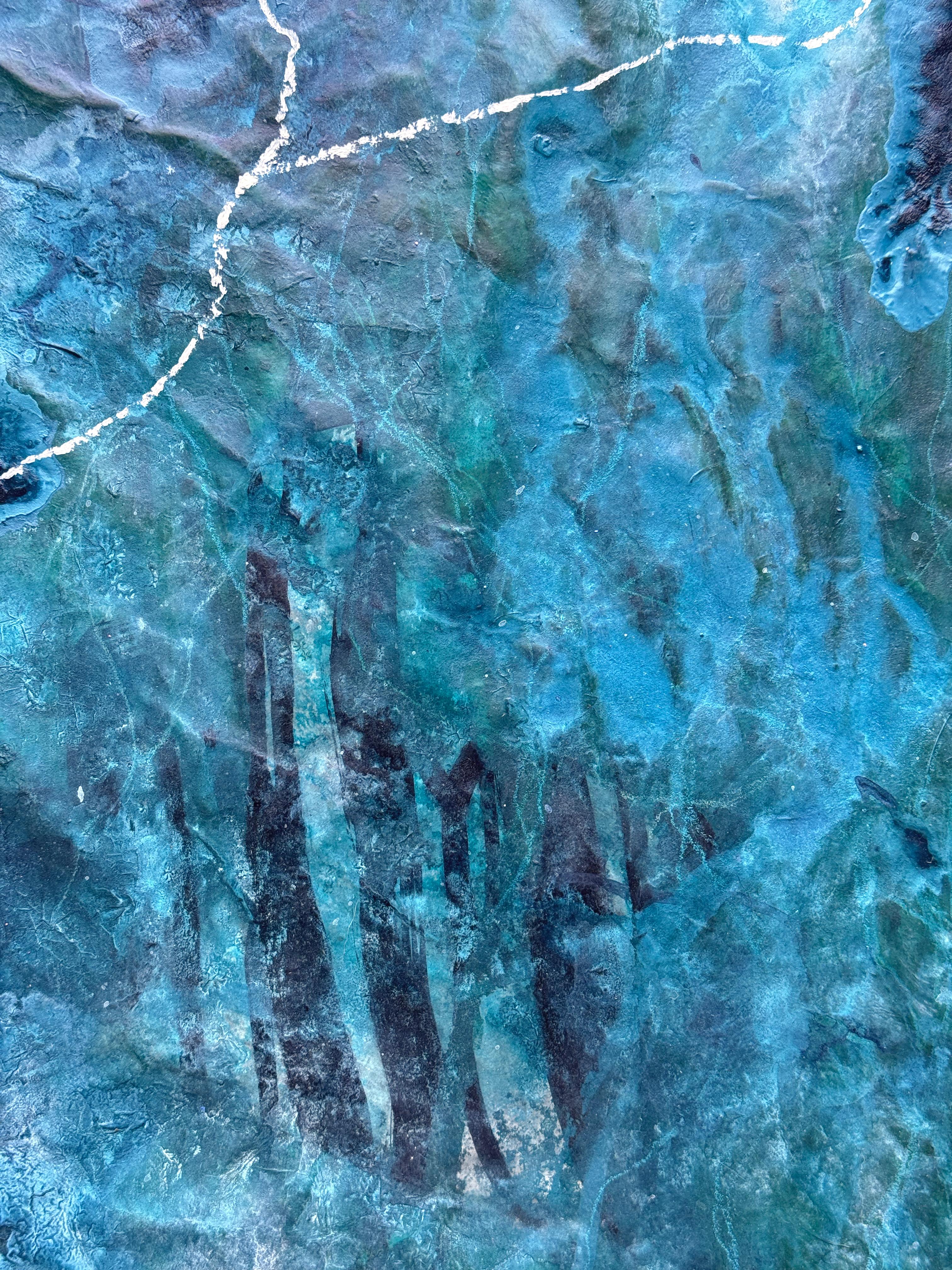 A View From The Moon (No. 5) A stunning large painting with striking sky blues im Angebot 11