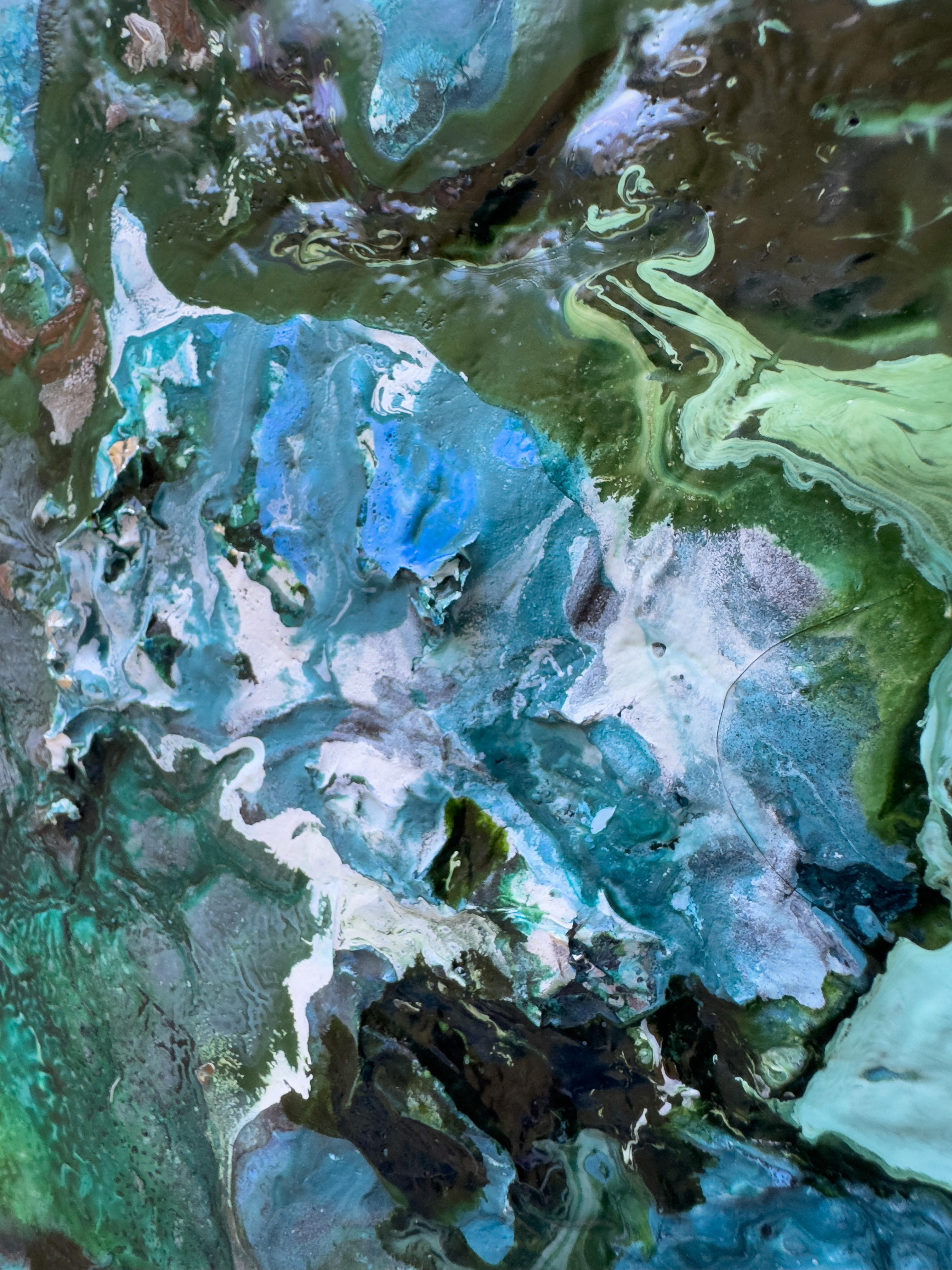 Shinrin Yoku An abstract painting featuring blue, brown and green. im Angebot 4