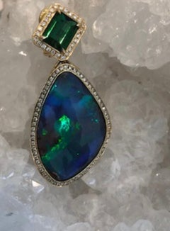 Katherine Jetter Ohrringe mit Boulder-Opal und grünem Turmalin