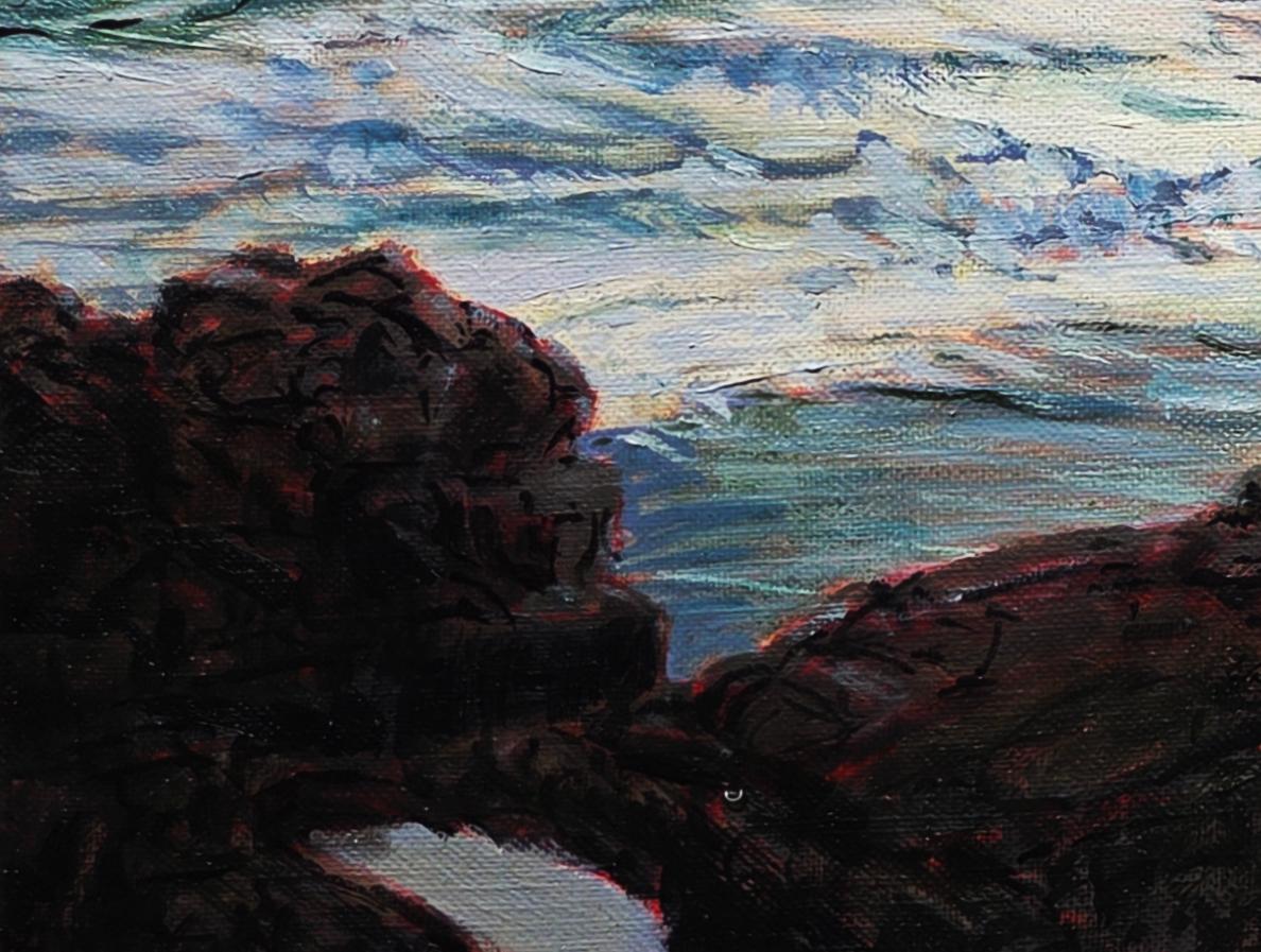 Schaumige Welle gegen Lavafelsen zeitgenössische Meereslandschaft Gemälde (Blau), Landscape Painting, von Katherine Kean