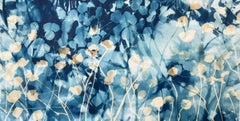 Peinture technique mixte sur panneau « Blue Field » de Katherine Warinner avec feuilles, bleu