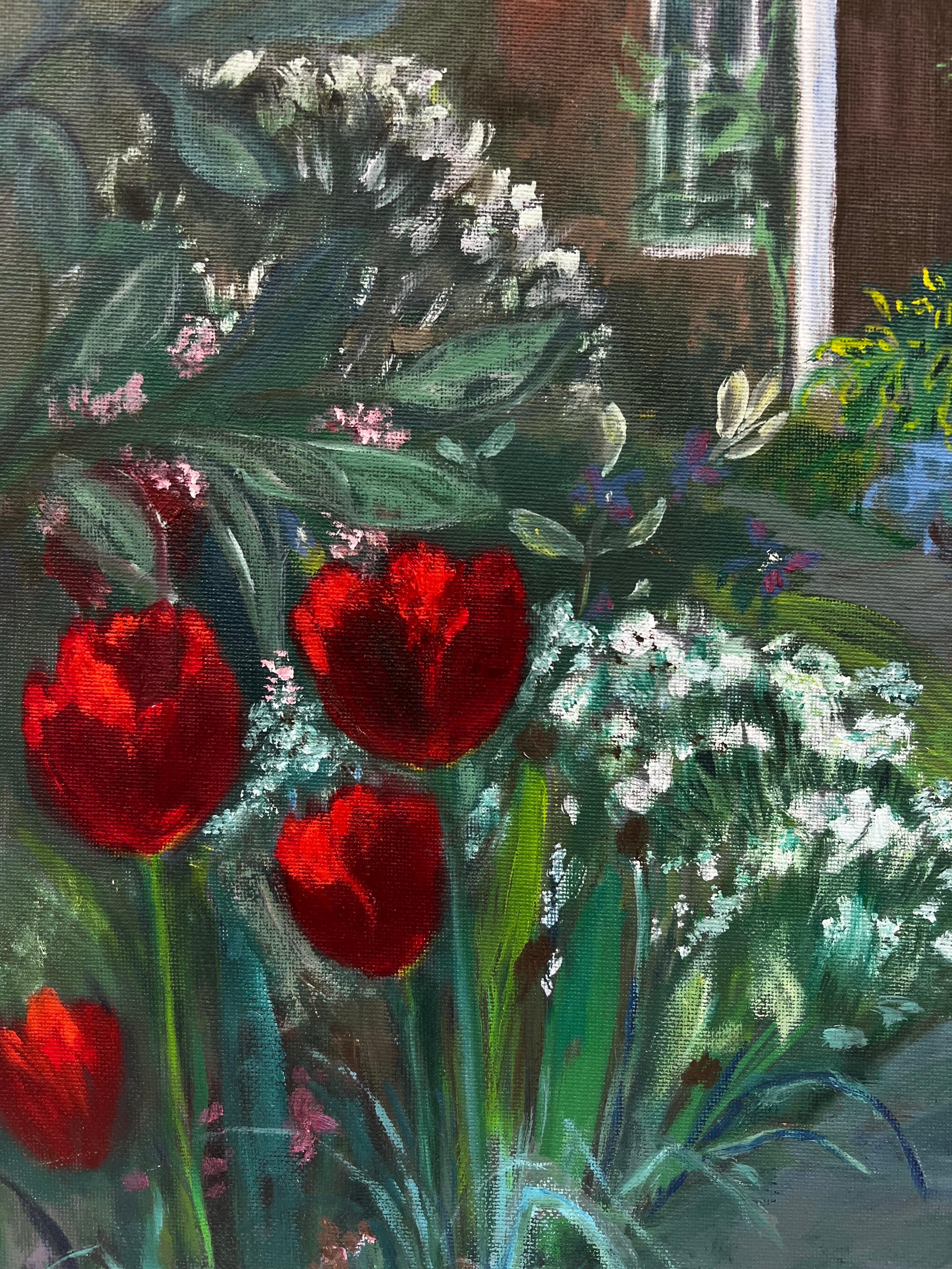 El camino de los tulipanes rojos hacia el jardín secreto, cuadro original firmado - Painting Victoriano de Kathleen Crow